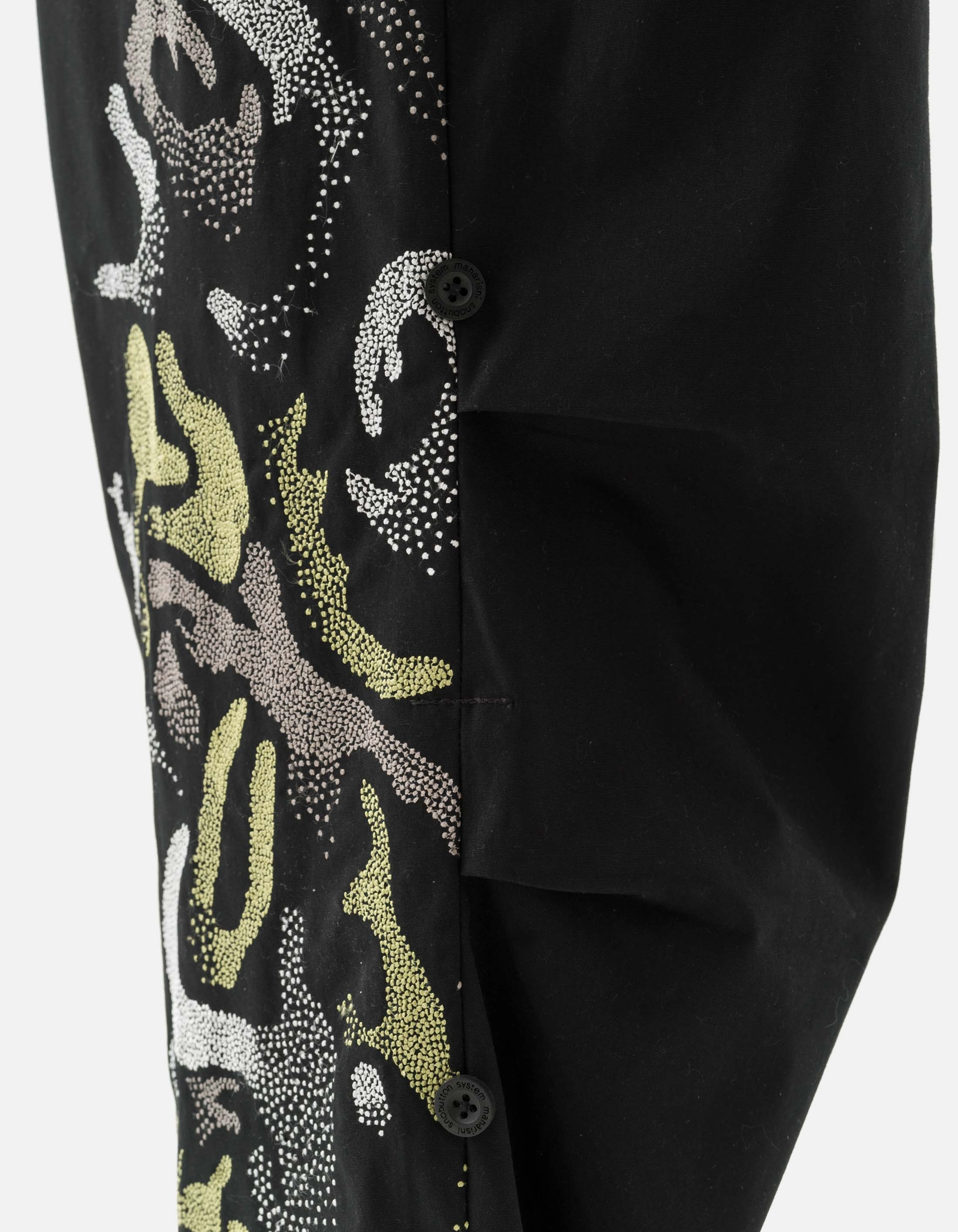 7082 Pointillist Dragon Embroidered Snopants? Black Clean Finish Flat Seams