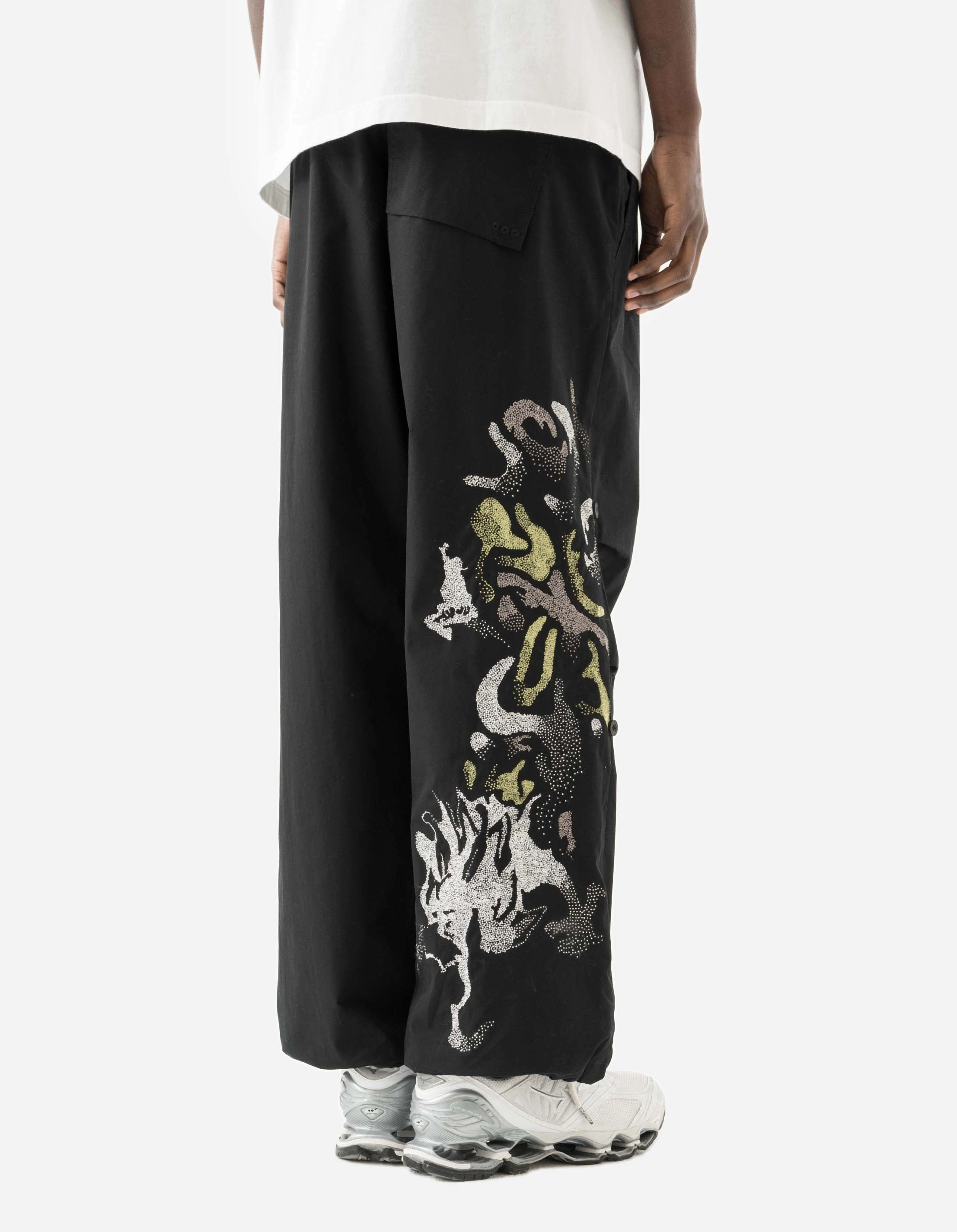 7082 Pointillist Dragon Embroidered Snopants? Black Flex Movement Water Resistant