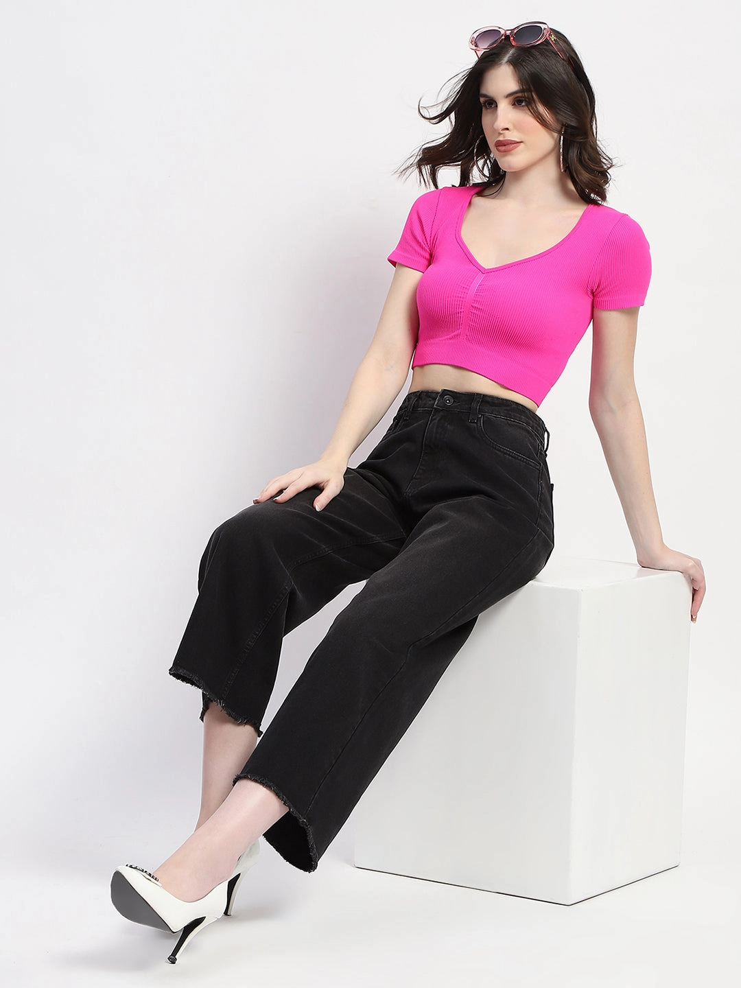 Madame Frayed Hem Black Flared Denim Weekend Style Stretch Bold Look premium design