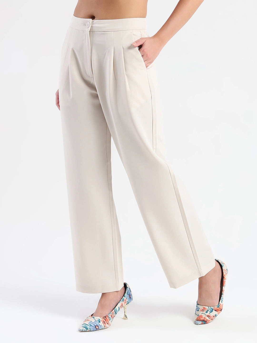Quick Layering Madame Pleat Detailed Solid Beige Straight Trousers