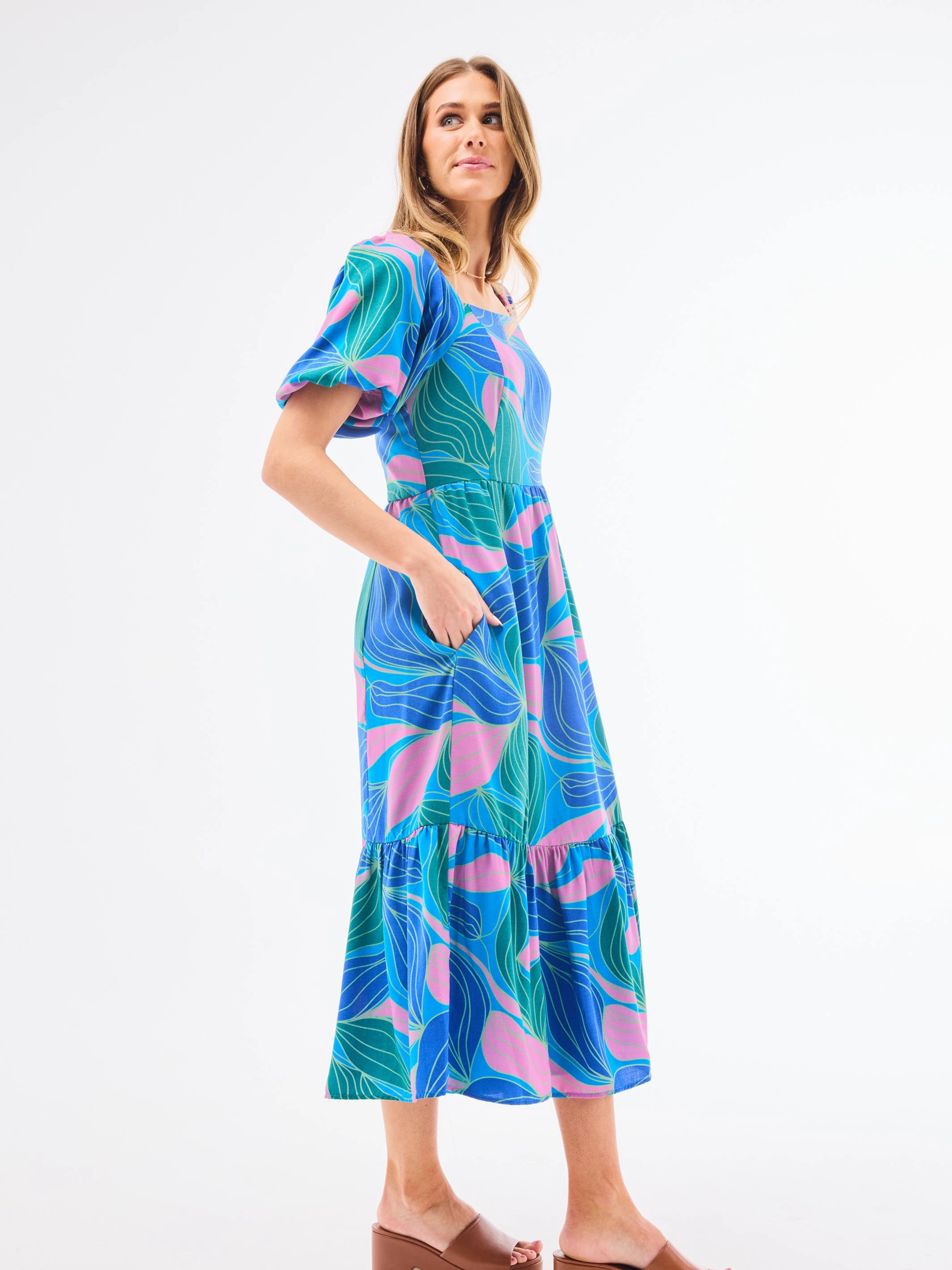 Alexi Dress | Glow Over Blue Edgy-Look understated look