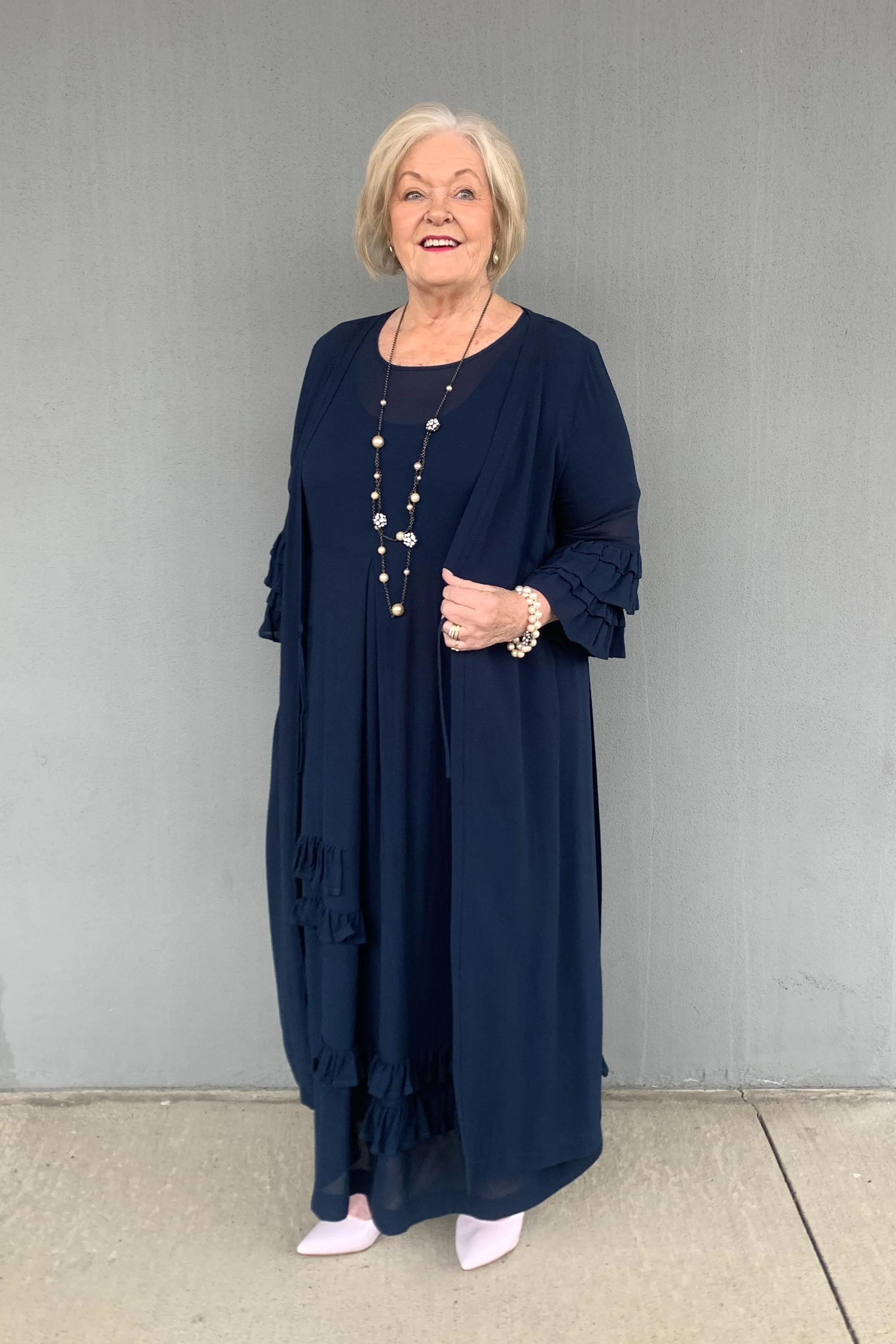 Softshell Technology All Weather Performance Niovara - 1084-001 Ruffle Kimono