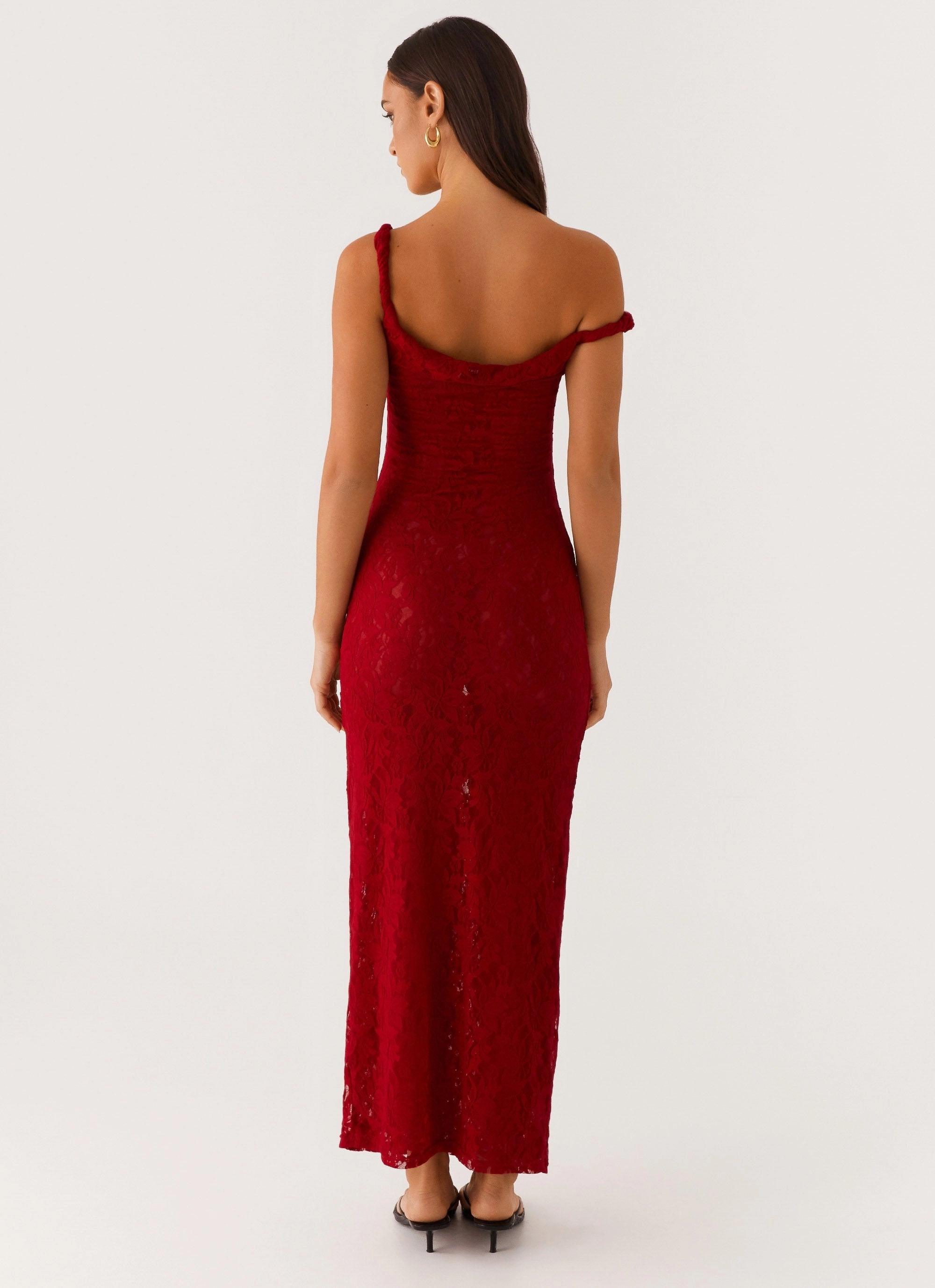 Arabella Twist Shoulder Maxi Dress - Maroon Crisp Silhouette LightweightMaterial