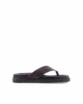 AILA - DARK CACAO Non Slip Tread Geometry