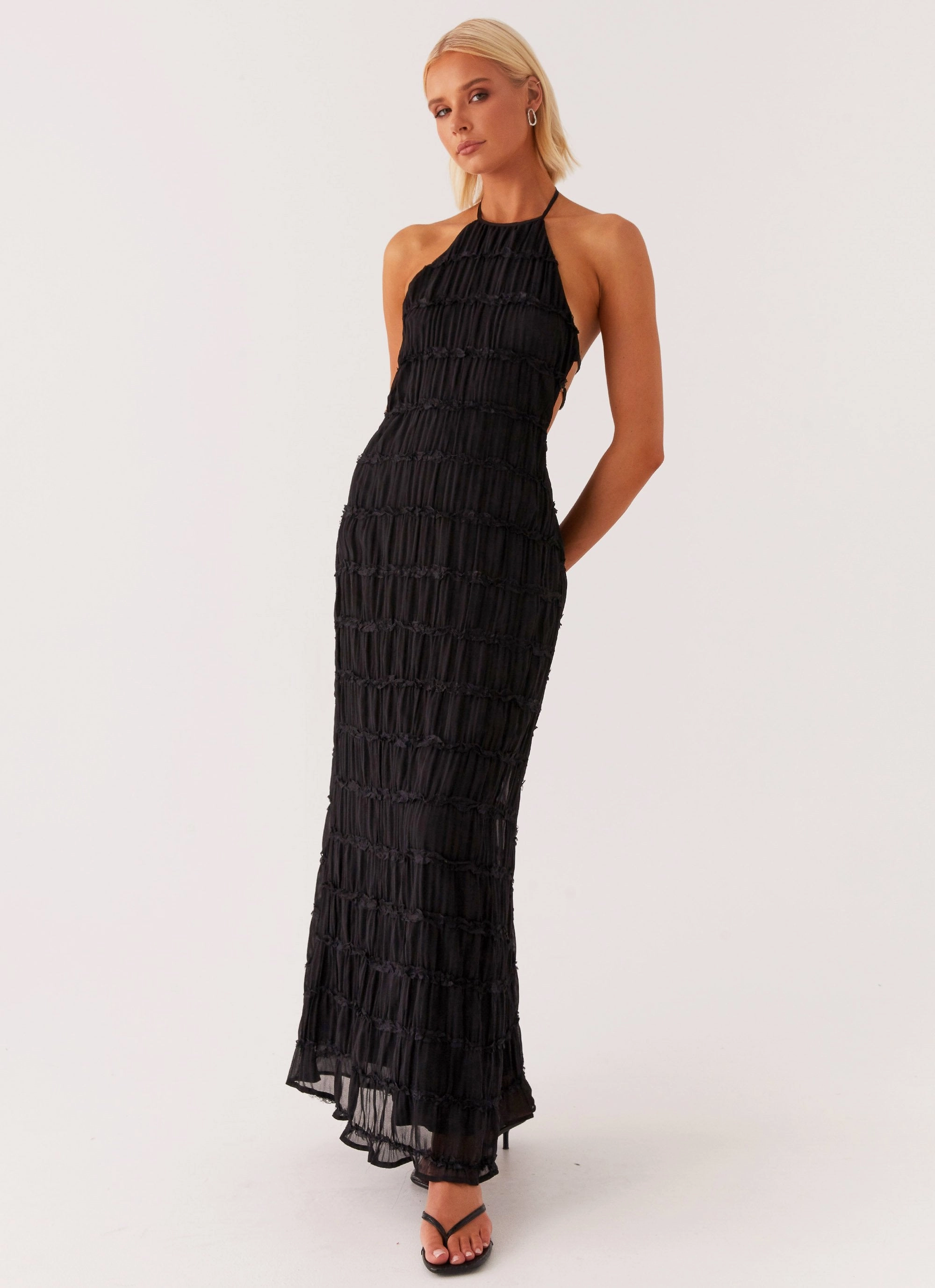 Soft and Smooth All Season Style Aullie Maxi Dress - Black