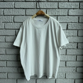 Stretchable Fabric Seasonal Layering BACK TO BASICS Tee