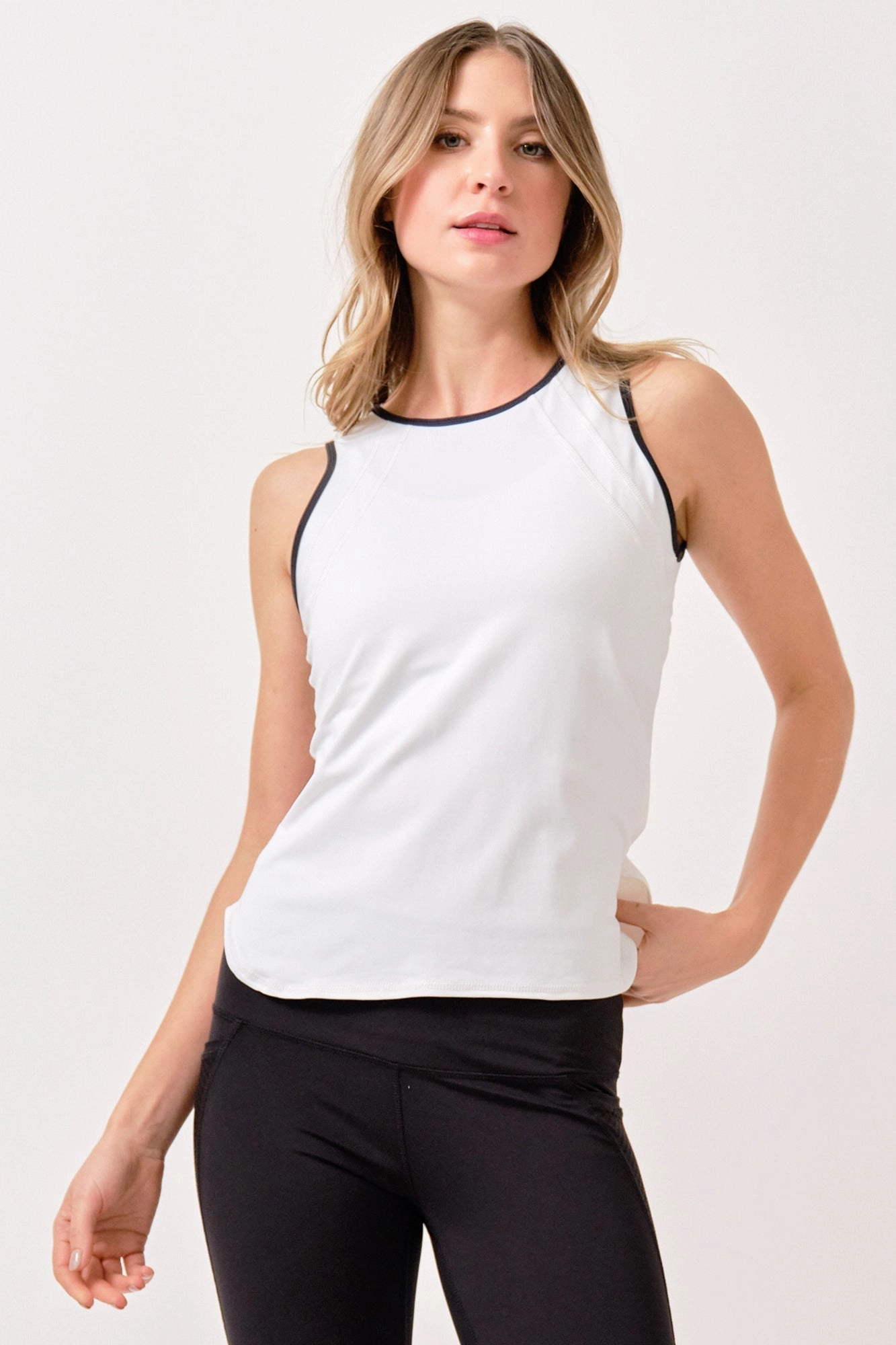 Active Smooth Arctic - proof Bea Tank - White/Black
