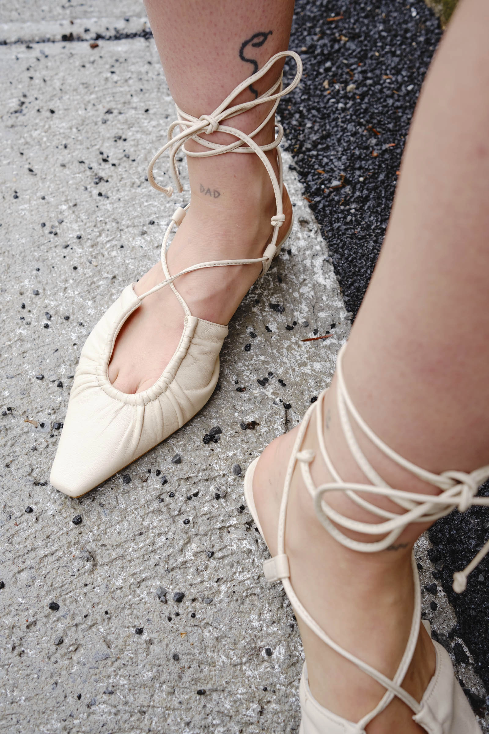 Rafael Cream Pump Zip Loop Office Edge