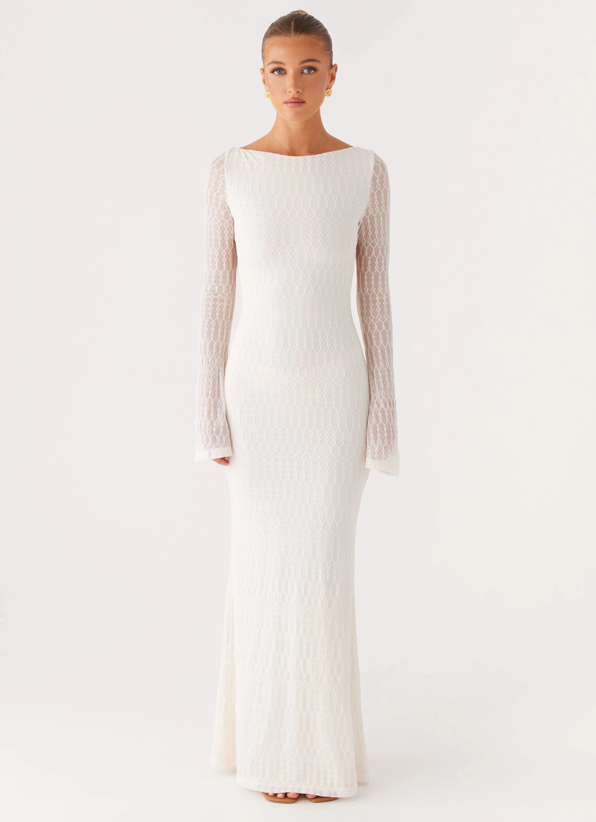 Chic Waistband Ethereal Long Sleeve Maxi Dress - Ivory