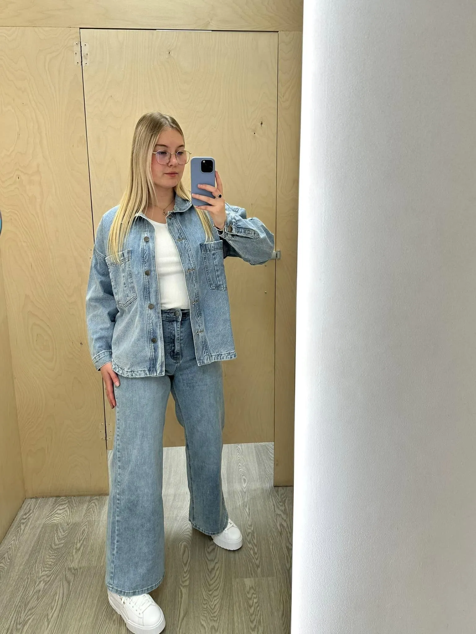 All About Eve Dale Shacket Light Blue TemperatureRegulating Seam Sealed Technology