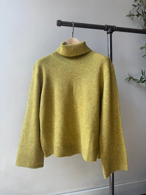 Odor Resistant Knitwear Sleek Wear CRESCENT MOON Sweater