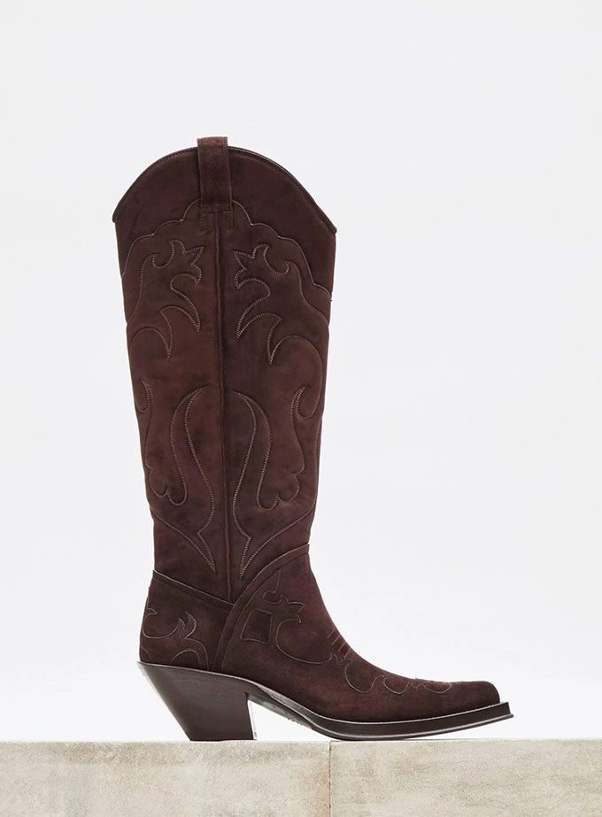 Stable Support Snowy Path Country Side Capitana Cowboy Boot in Dark Chocolate Suede