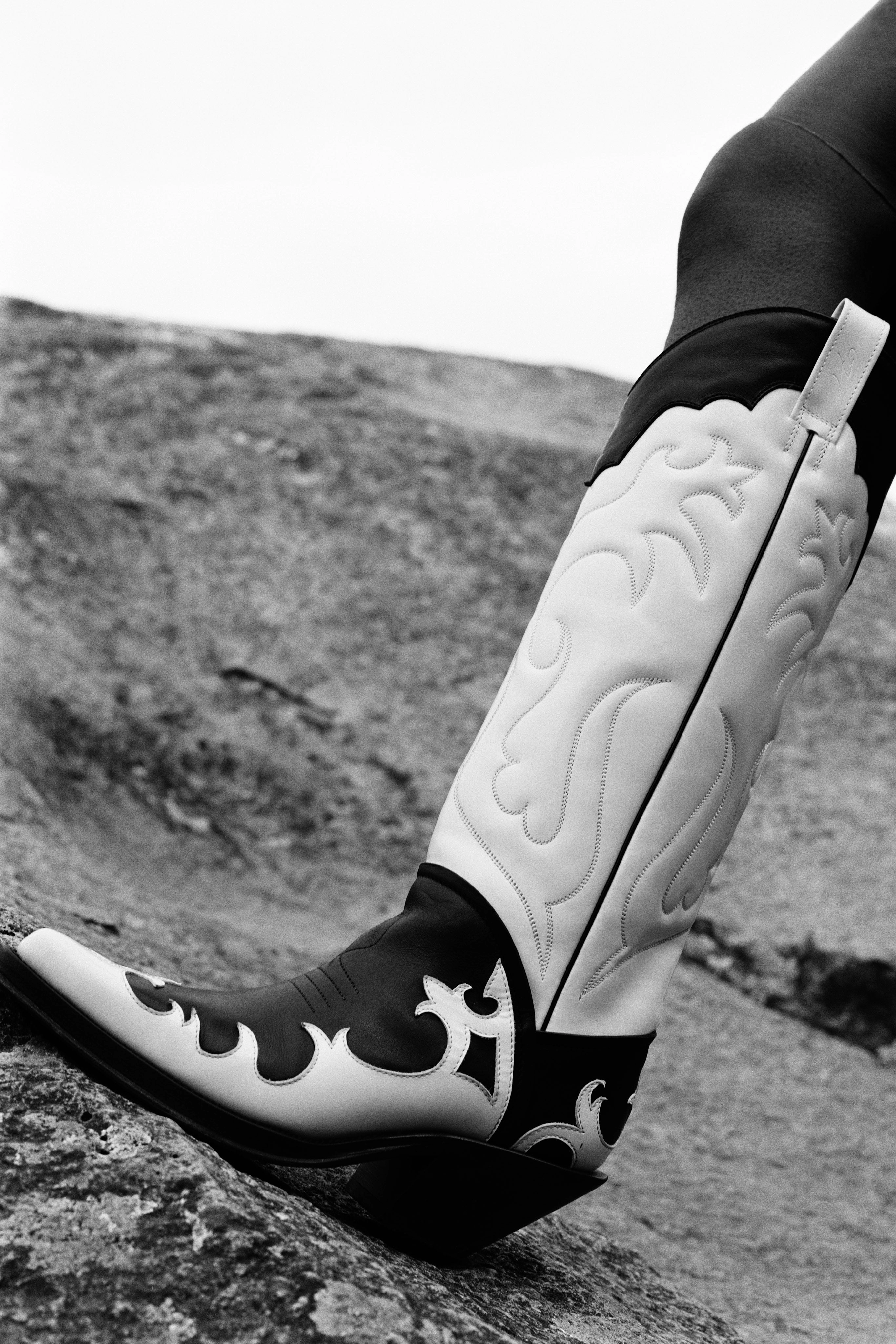 Capitana Cowboy Boot in White & Black Pearlized Leather heel cup