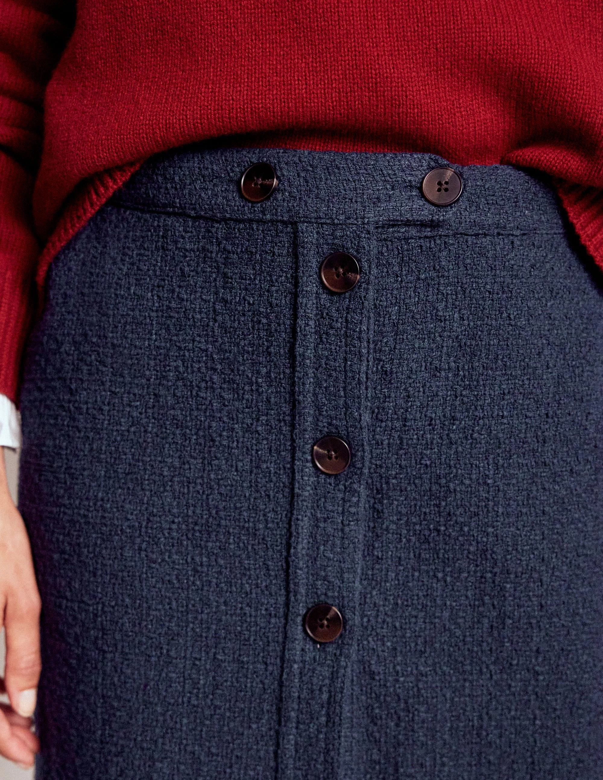 Cecelia Textured Skirt-Navy Trendy Outfit