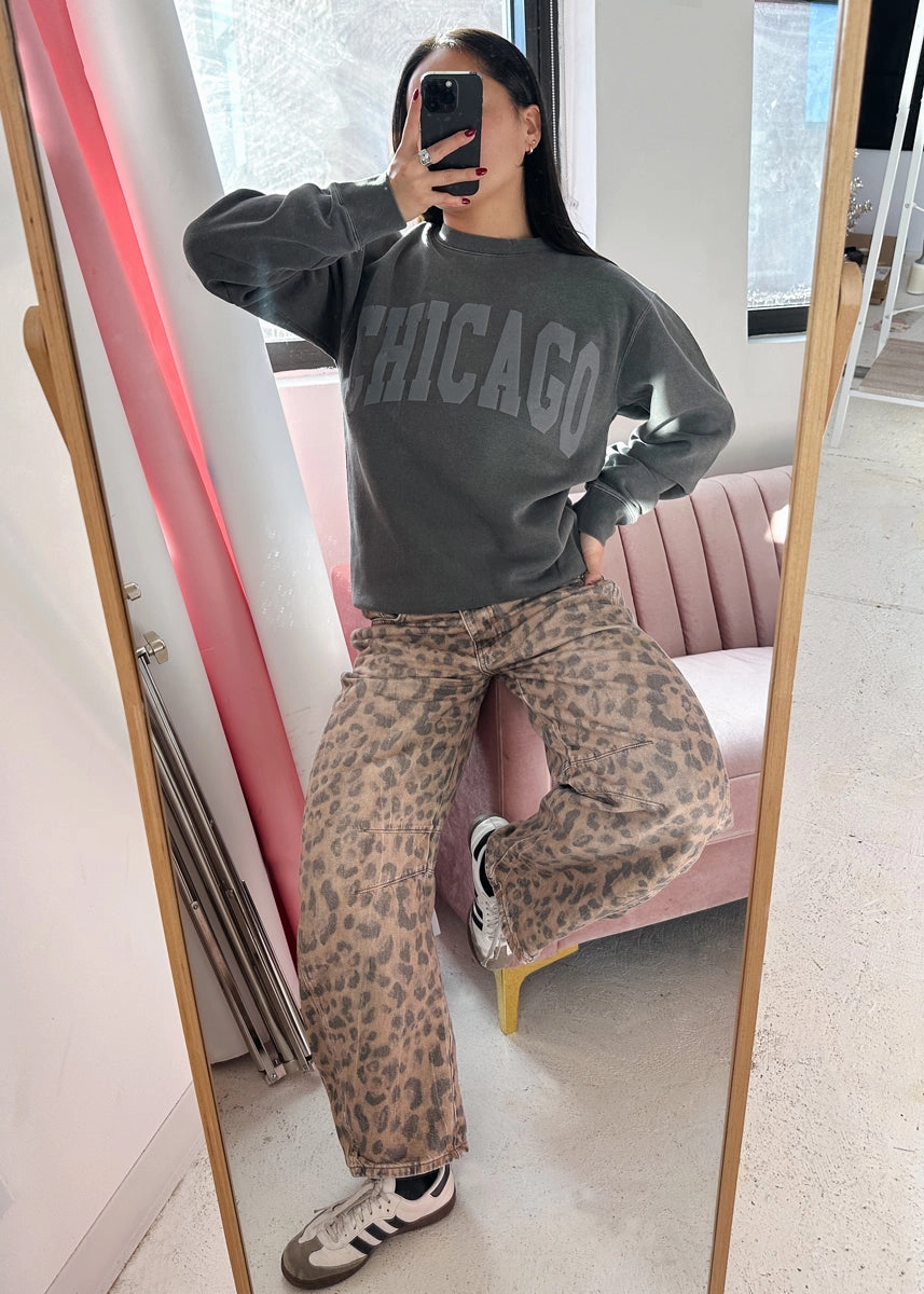 Chicago Collegiate Puff Sweatshirt - Black Versatile Styling