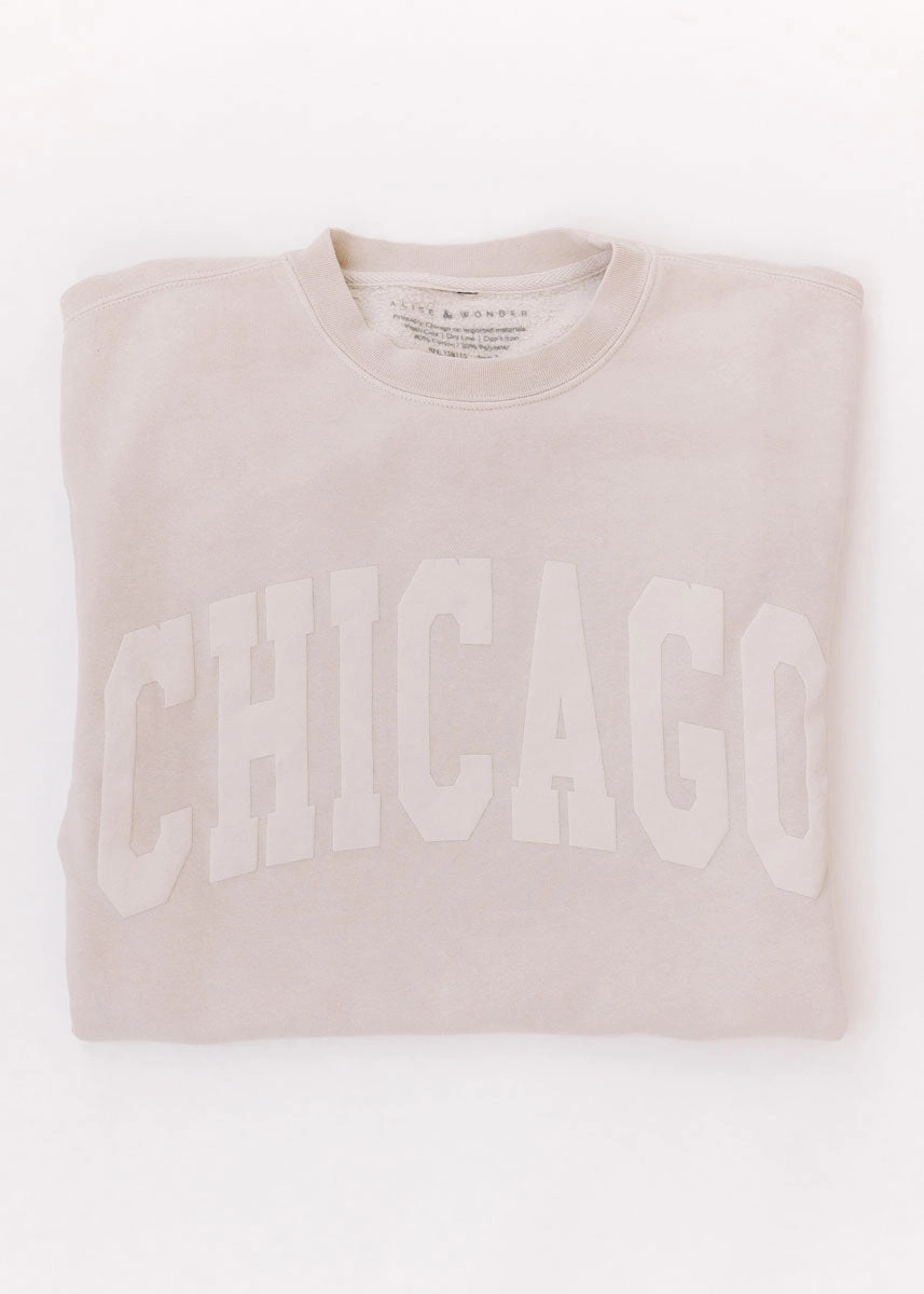fuzzy texture Timeless Knitwear Chicago Collegiate Puff Sweatshirt - Ivory
