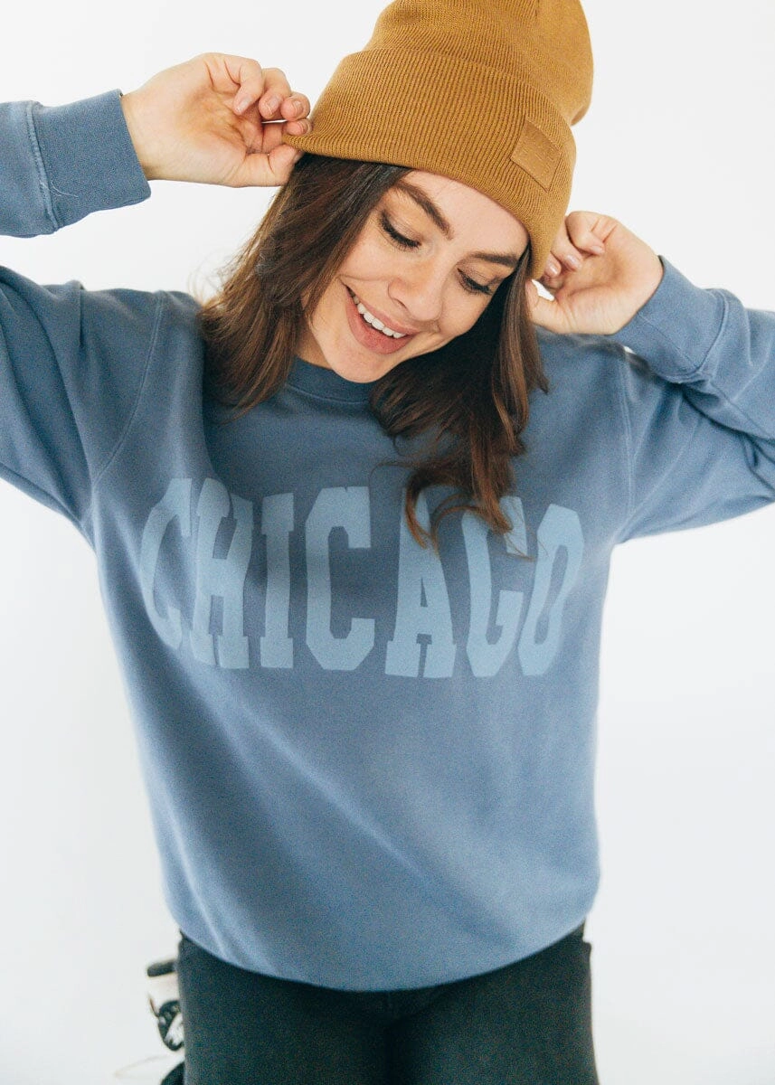 Chicago Collegiate Puff Sweatshirt - Slate Blue Classic Knitwear Slim Waist