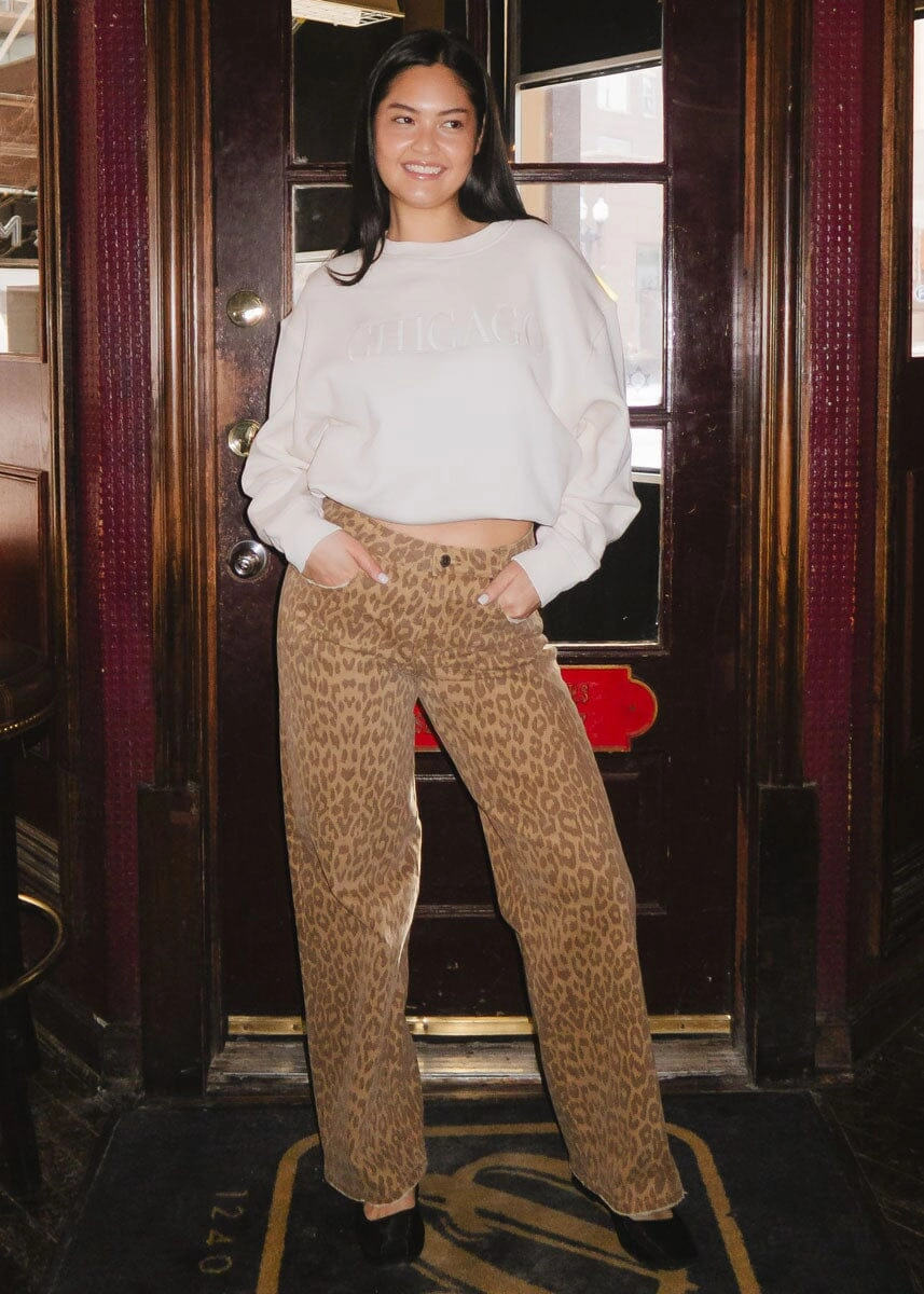 Chicago Embroidered Sweatshirt - Ivory Cozy Knit Fit Quick Dry Fit