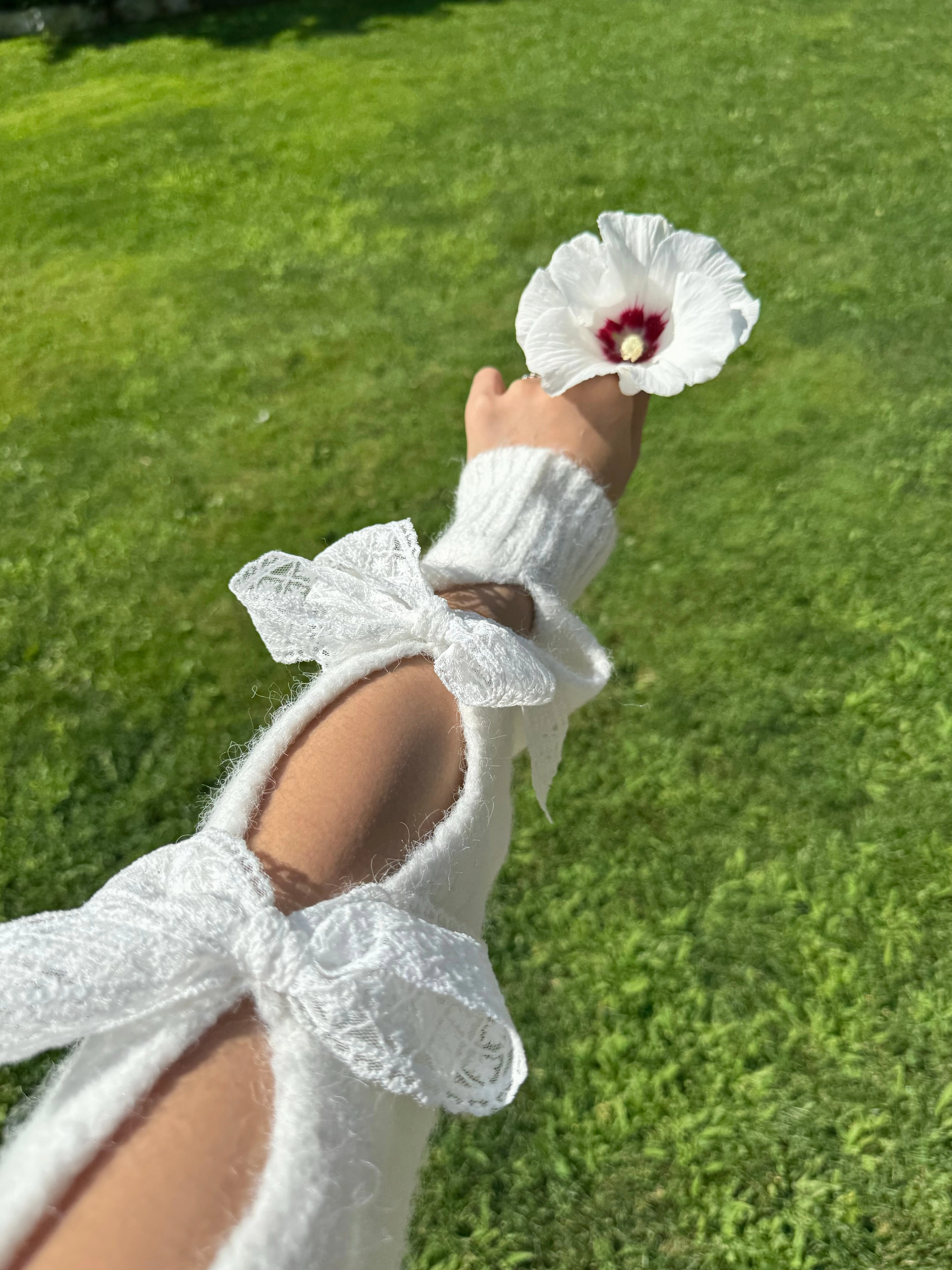 Comfort Piece Layer Ready COQUETTE Sweater