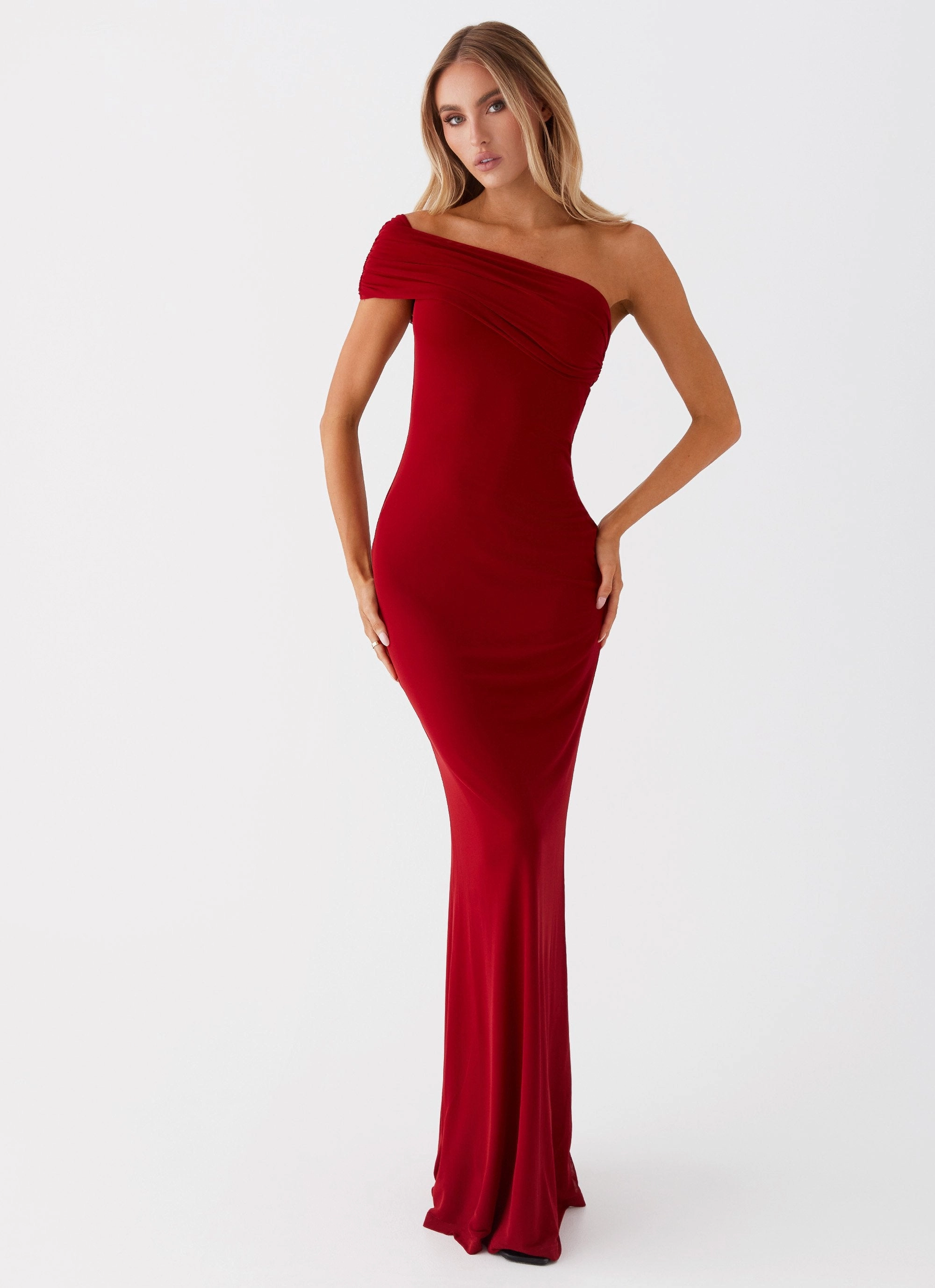 Timeless Layer Matte-Lining Reine Maxi Dress - Red