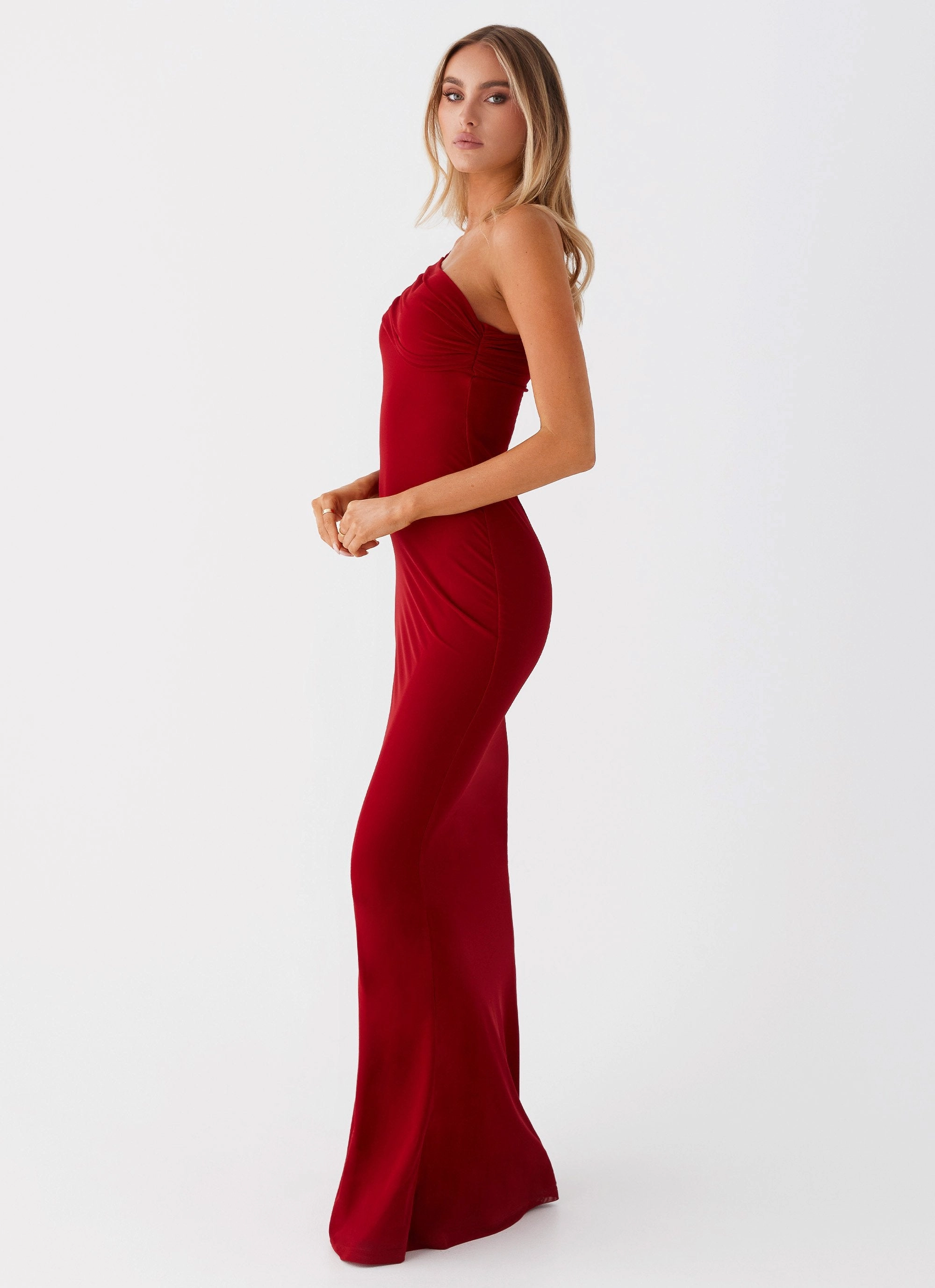 Reine Maxi Dress - Red Trendy Comfort Polished Finish