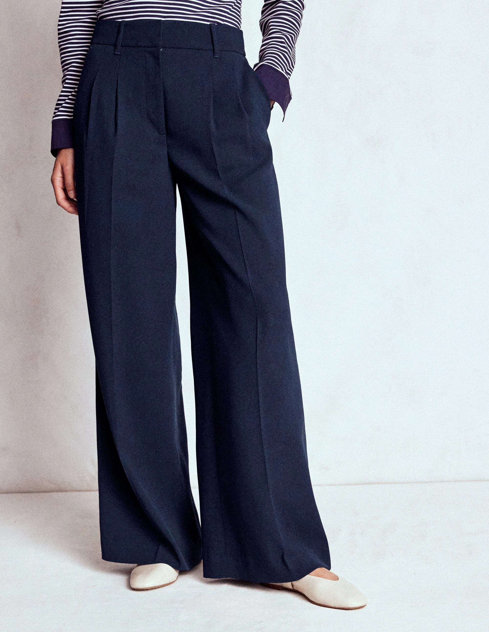 Slim Look Kensington Tailored Trousers-Navy