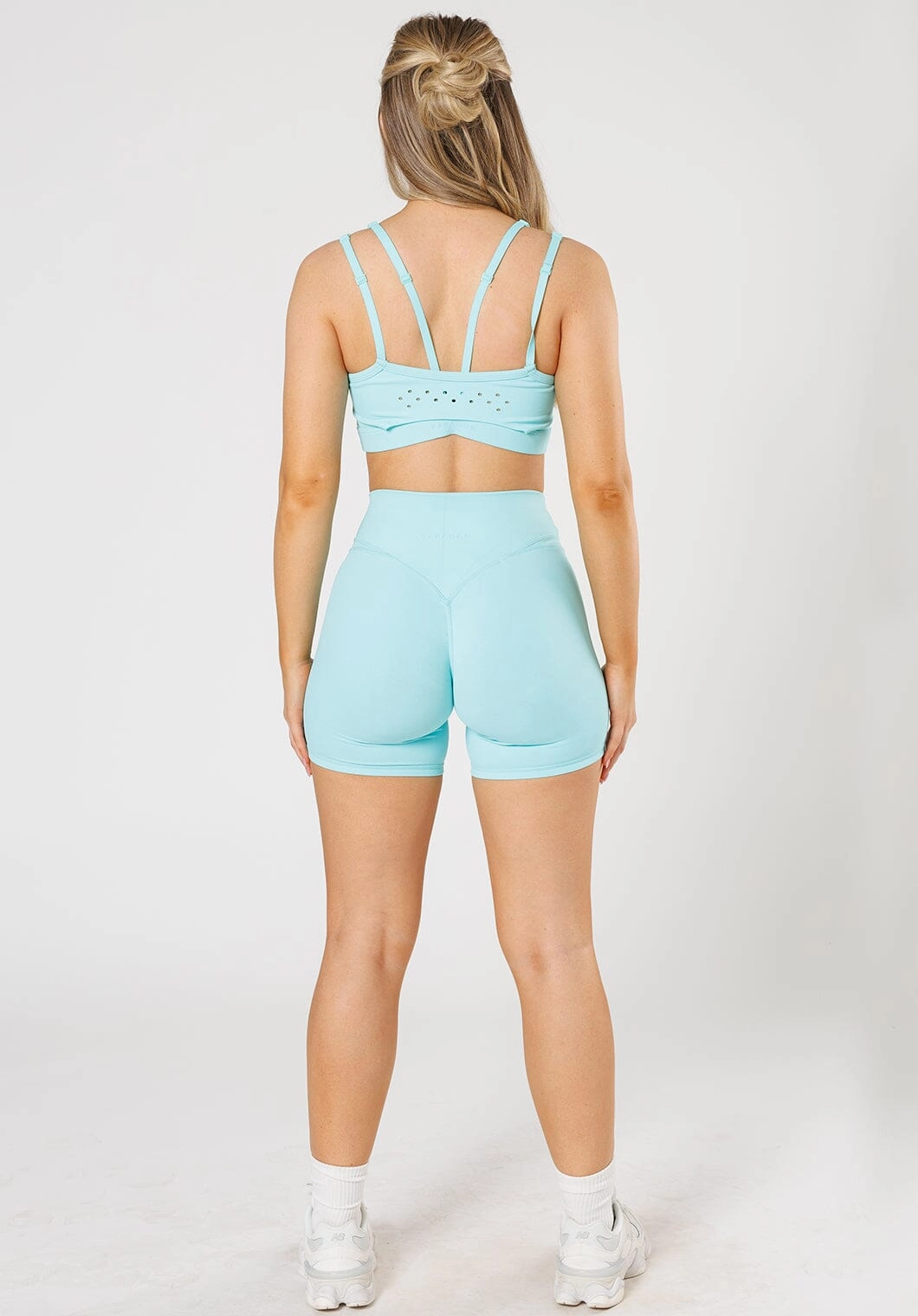 Noise Free Fabric Clean Lines RecStretch Levitate Sculptseam?  Plus Short 6?? Macaron