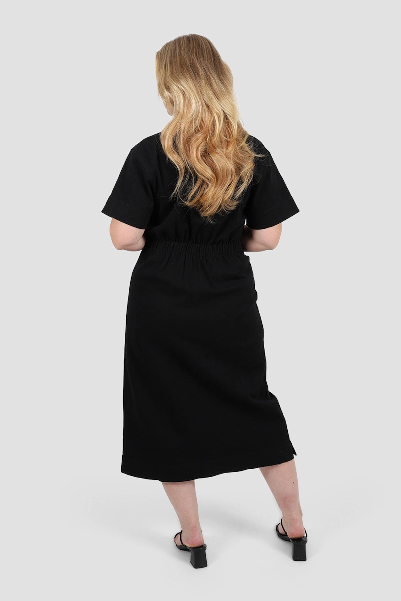 Cut-Out-Detail Office Classic SAVEIRA DENIM MIDI DRESS BLACKOUT
