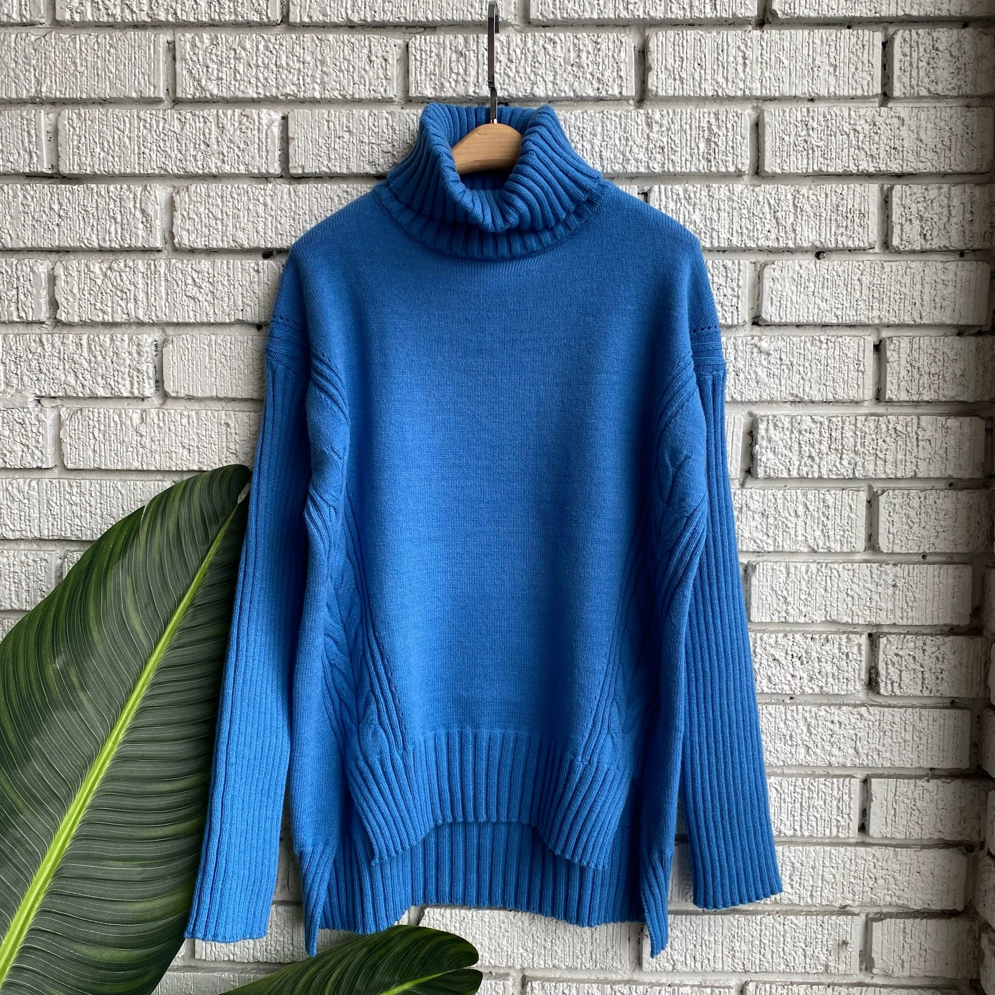 AMALIA Knit Sweater Ultimate Layer