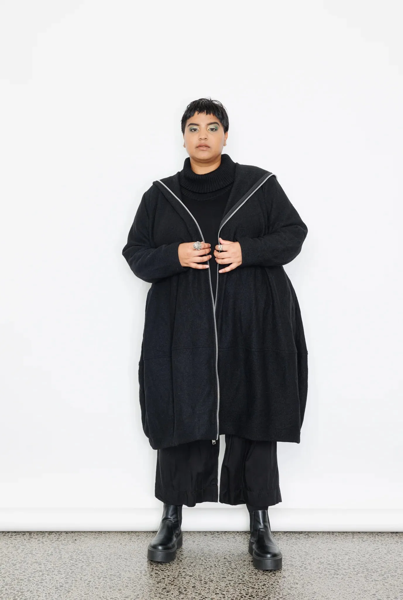 UV Protective Layer Compression Resistant Insulation Lala - 087NZ Sculpture Coat