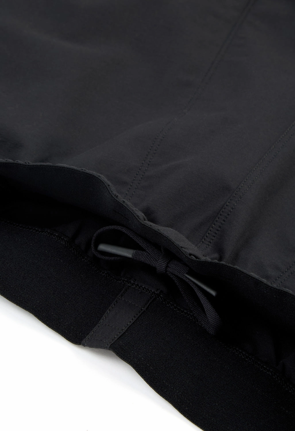 Arc'teryx Women's Kragg Shorts 9" - Black souvenir item Anti Sag Technology