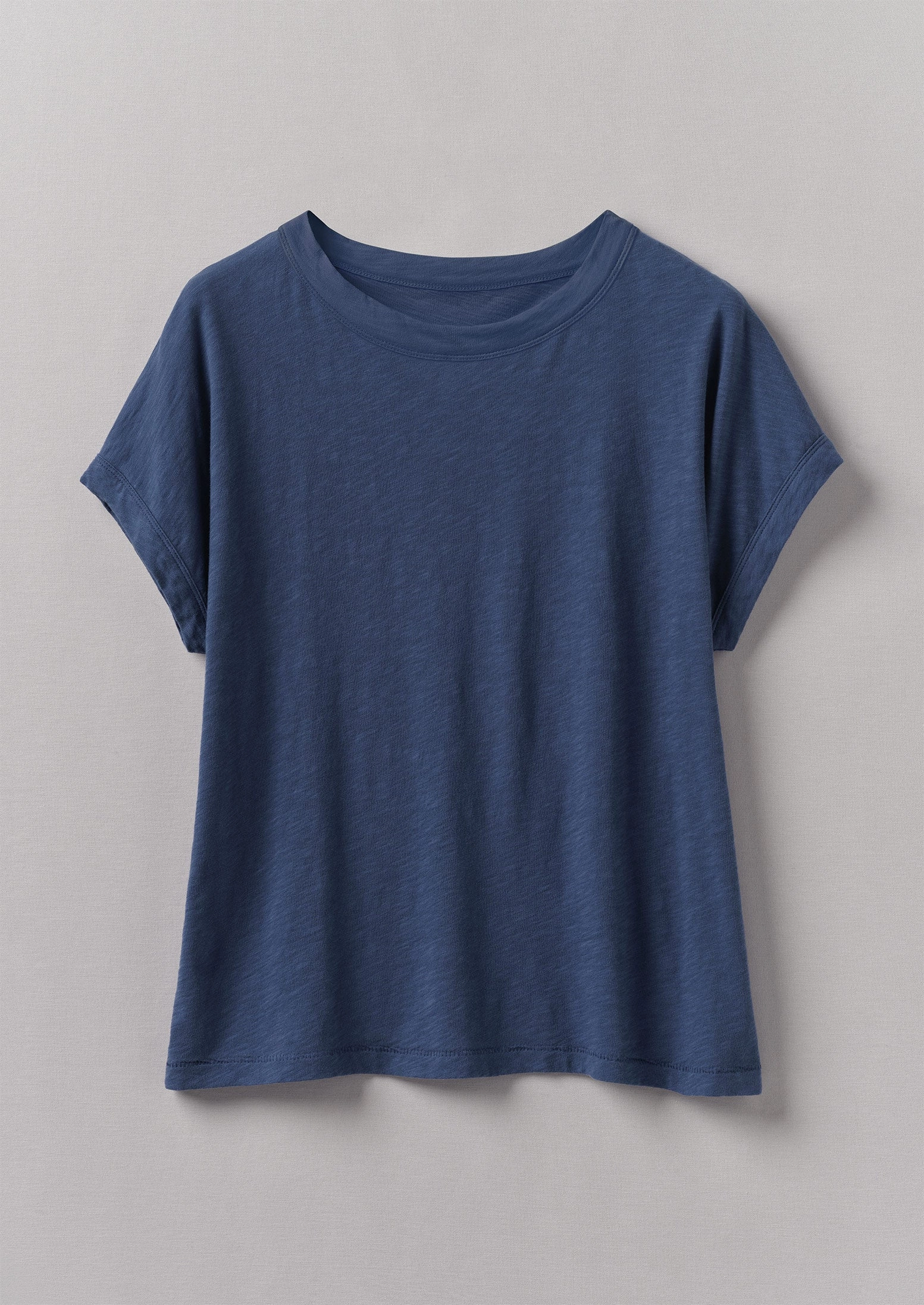 HiddenStoragePocket Breathable Microfiber Alda Organic Cotton Easy Tee | Thistle