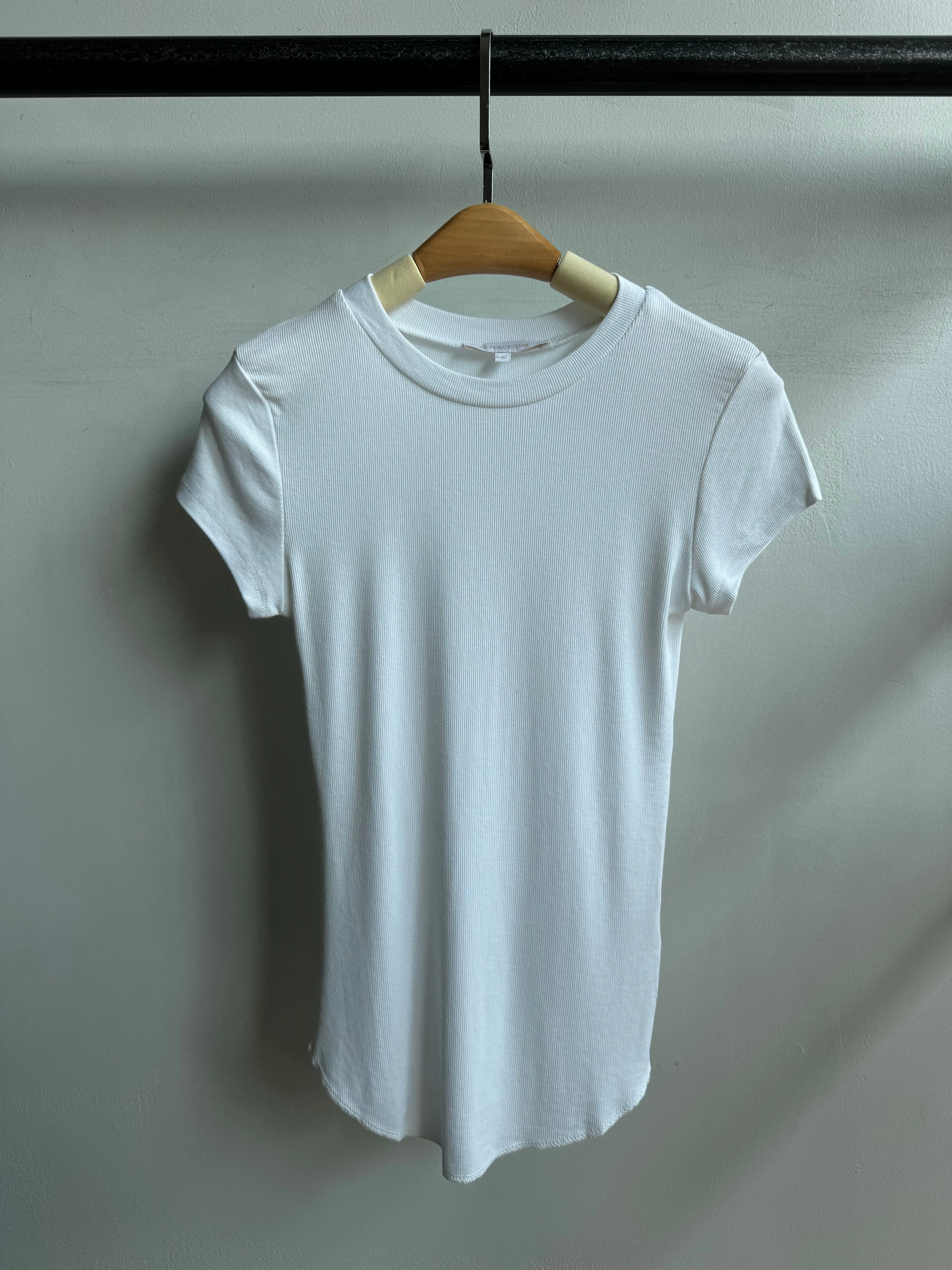 Chic Smart ColorfastFabricTech CORE Ribbed Tee