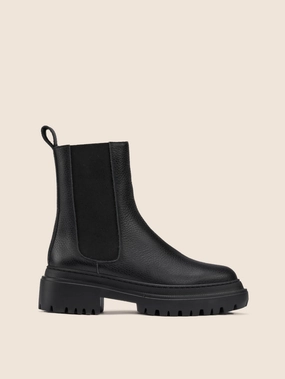 Cortina Black Lined Boot Comfortable to walk