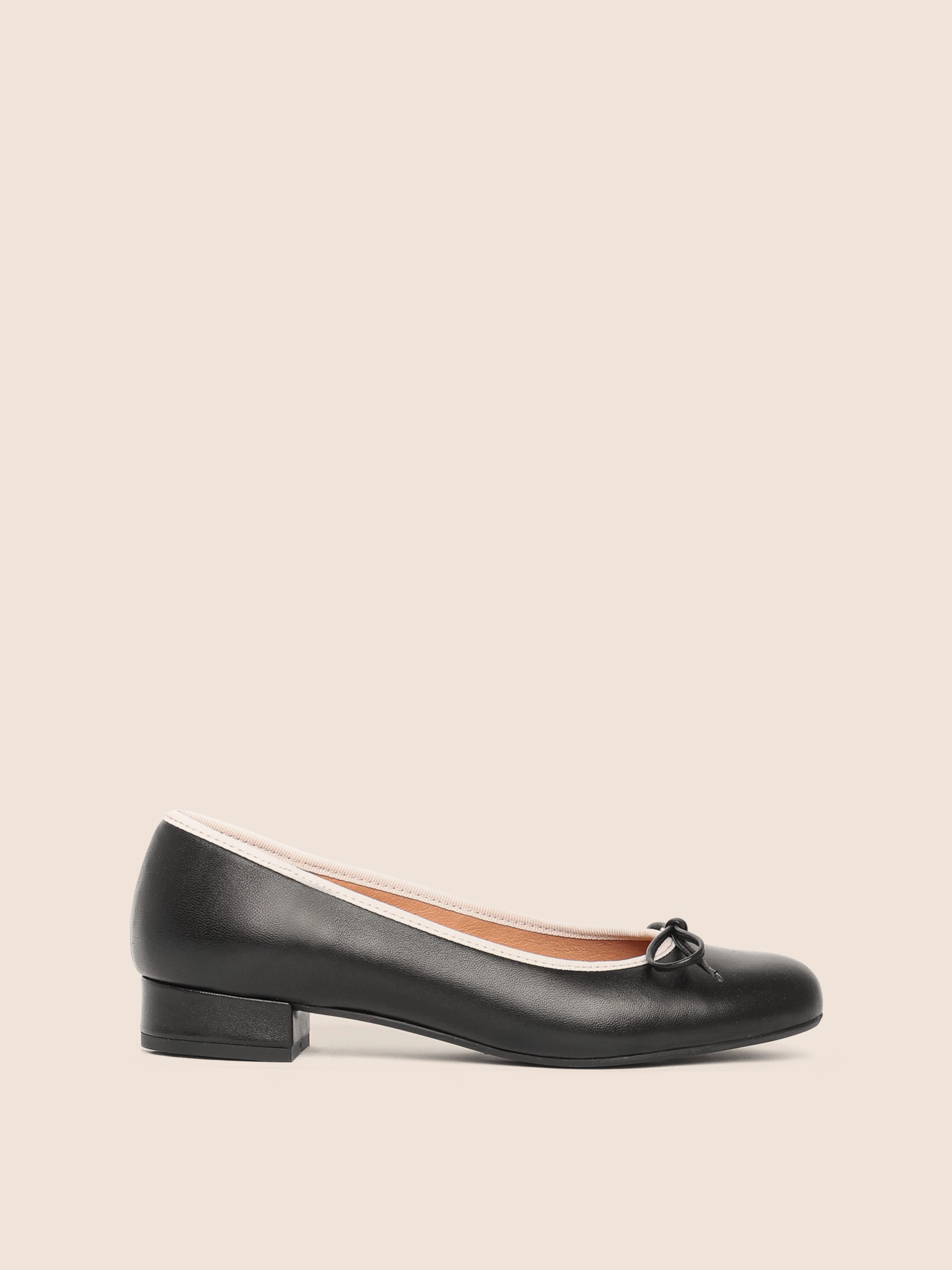 Covelo Black Ballerina Flower Walk