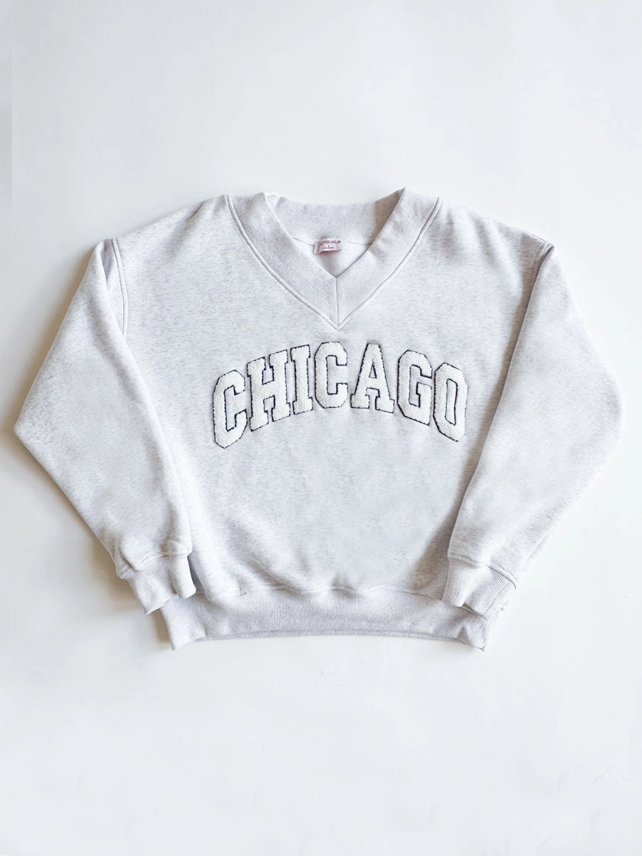 Ultimate Layering Breathable Stretch Fit Chicago Boucle V-Neck Sweatshirt - Heather Grey