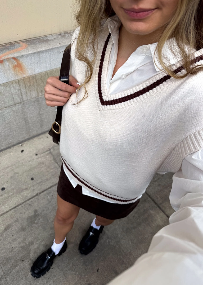 Sleek Wear Curved Hemline Fletcher Sweater Vest - Crystal