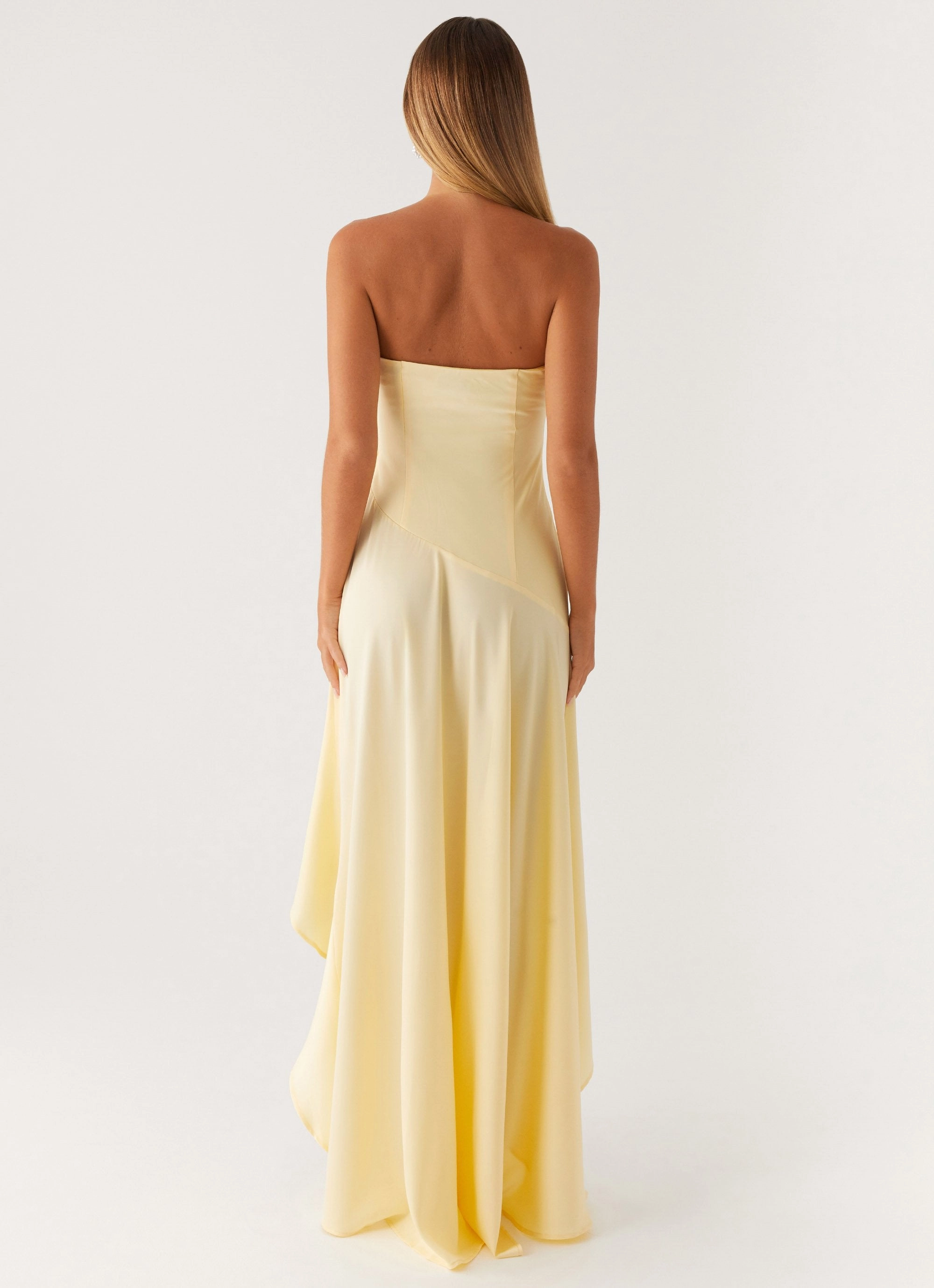 Bodie Maxi Dress - Pastel Yellow Slimming Shape Travel Friendly