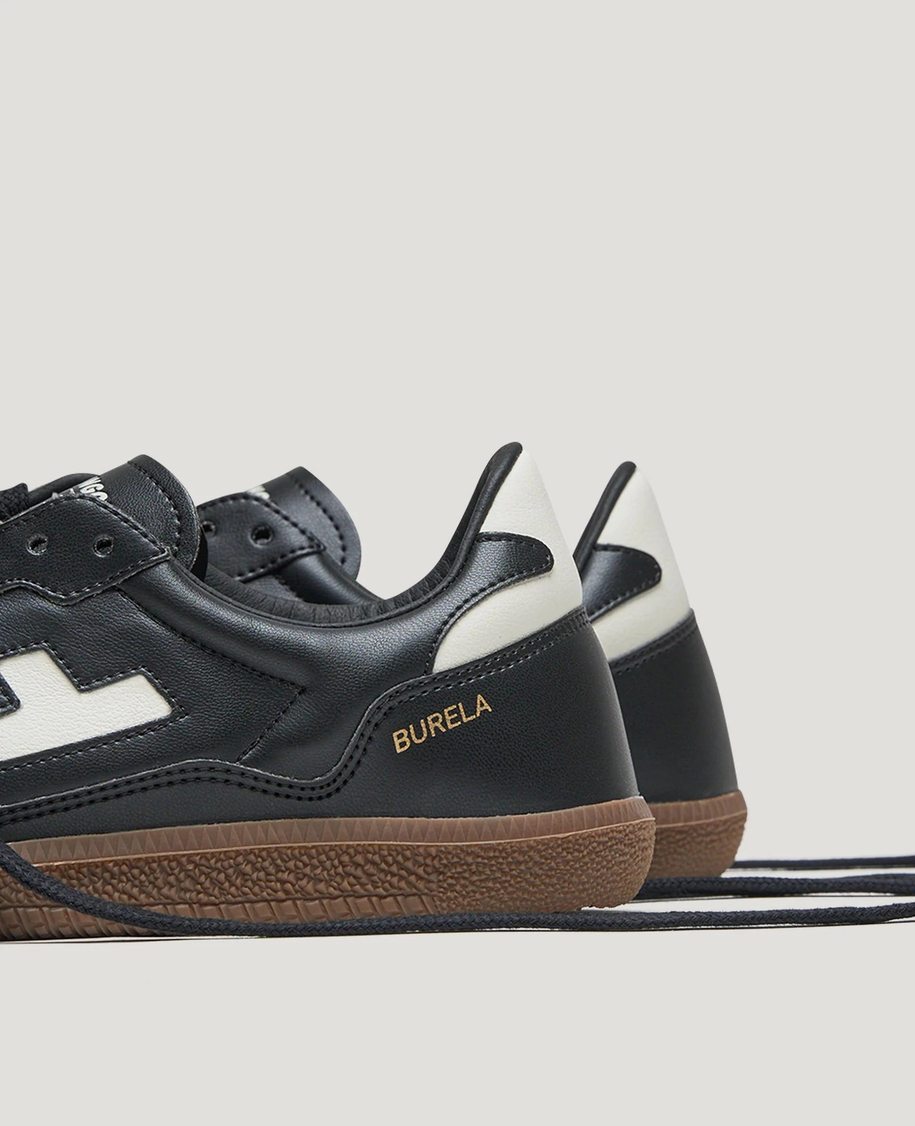 Burela Slim in Black from Flamingos Life Fashion Step