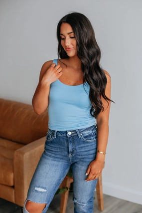 Enhanced Ventilation vibration - resistant Delta Basic Tank - Sky Blue