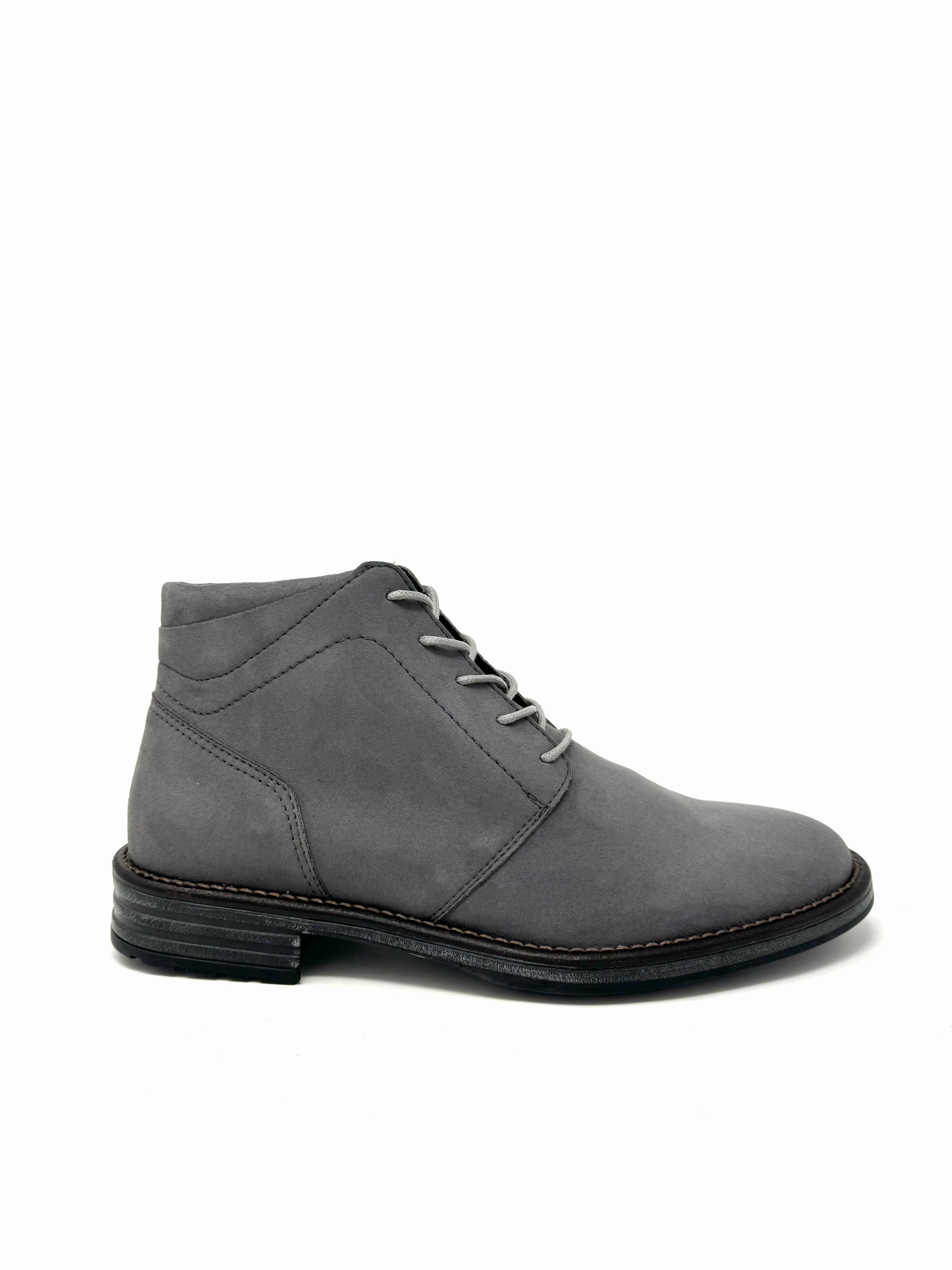 Fernando Boot in Grey Suede from Novacas Fur Trim