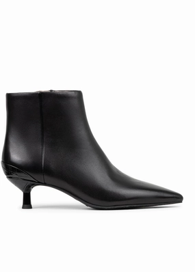 Farmer Flex Groove Engineering Donald Pliner Dazha Bootie