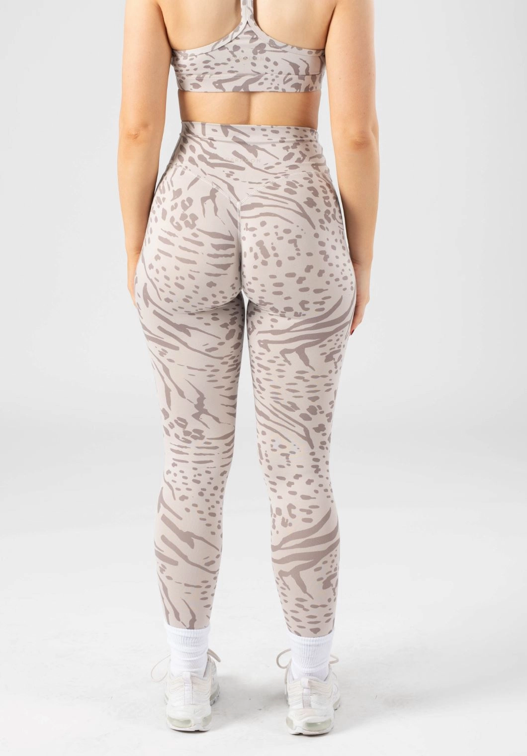 Layered Panel Design Reluna Original Sculptseam? Legging Snow Leopard