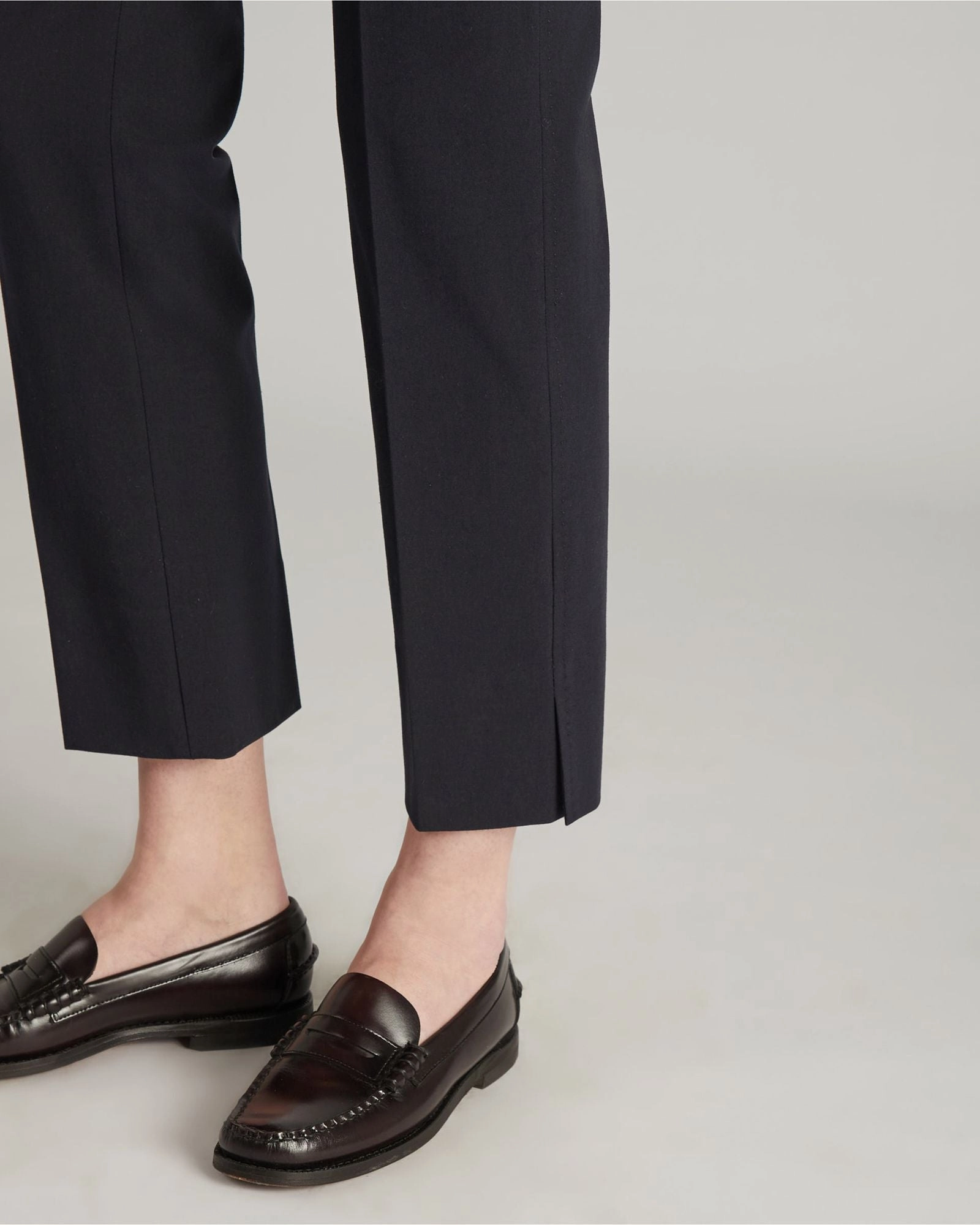 Performance Layer Slim fit trousers in two-way stretch cotton gabardine