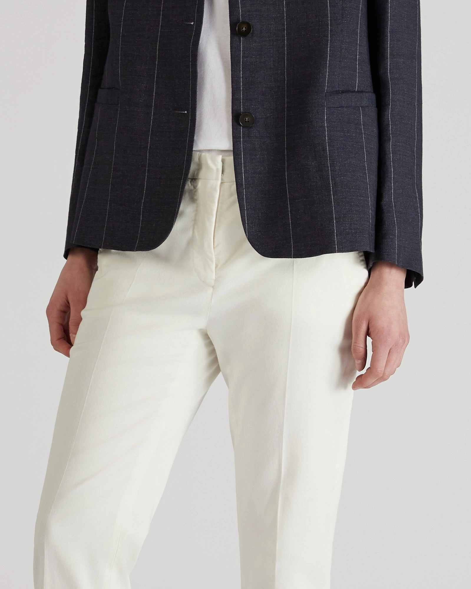 Durable Hemming Slim fit trousers in cotton gabardine and lyocell