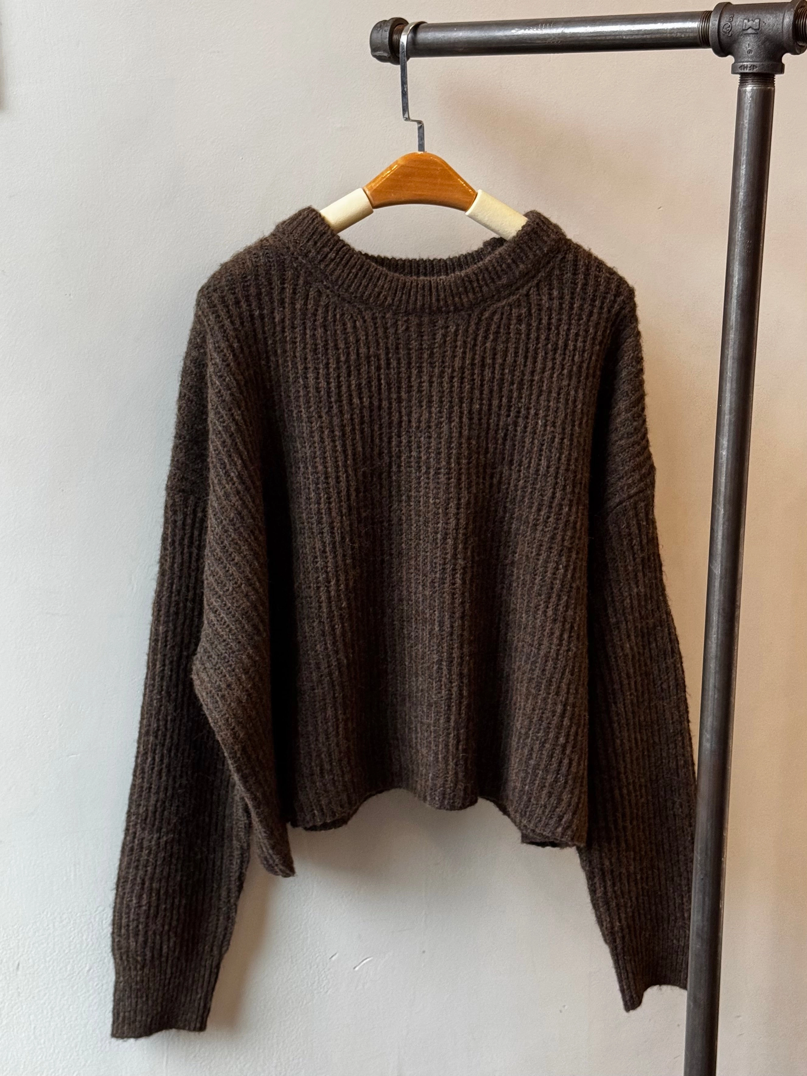 ARIANA Sweater Winter Must-Have