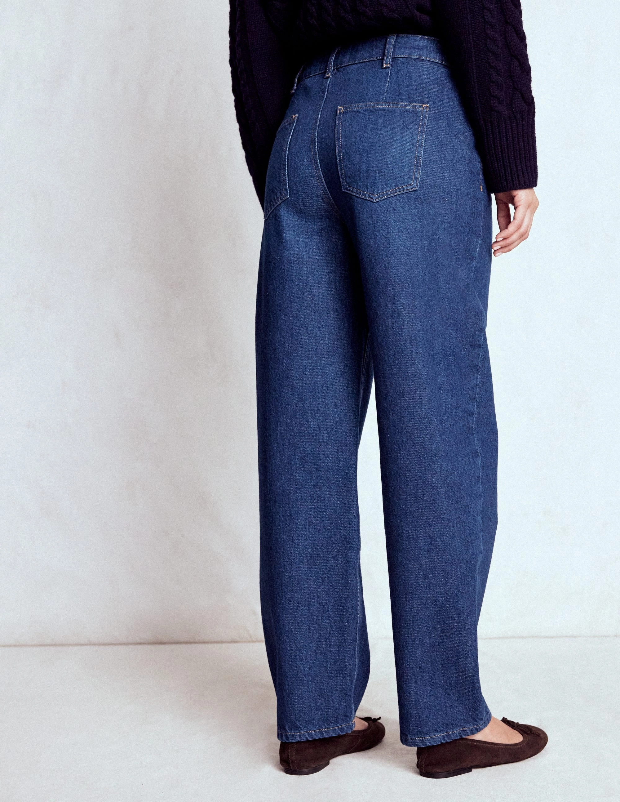 Exposed Button Straight Jeans-Indigo Smooth Fabric