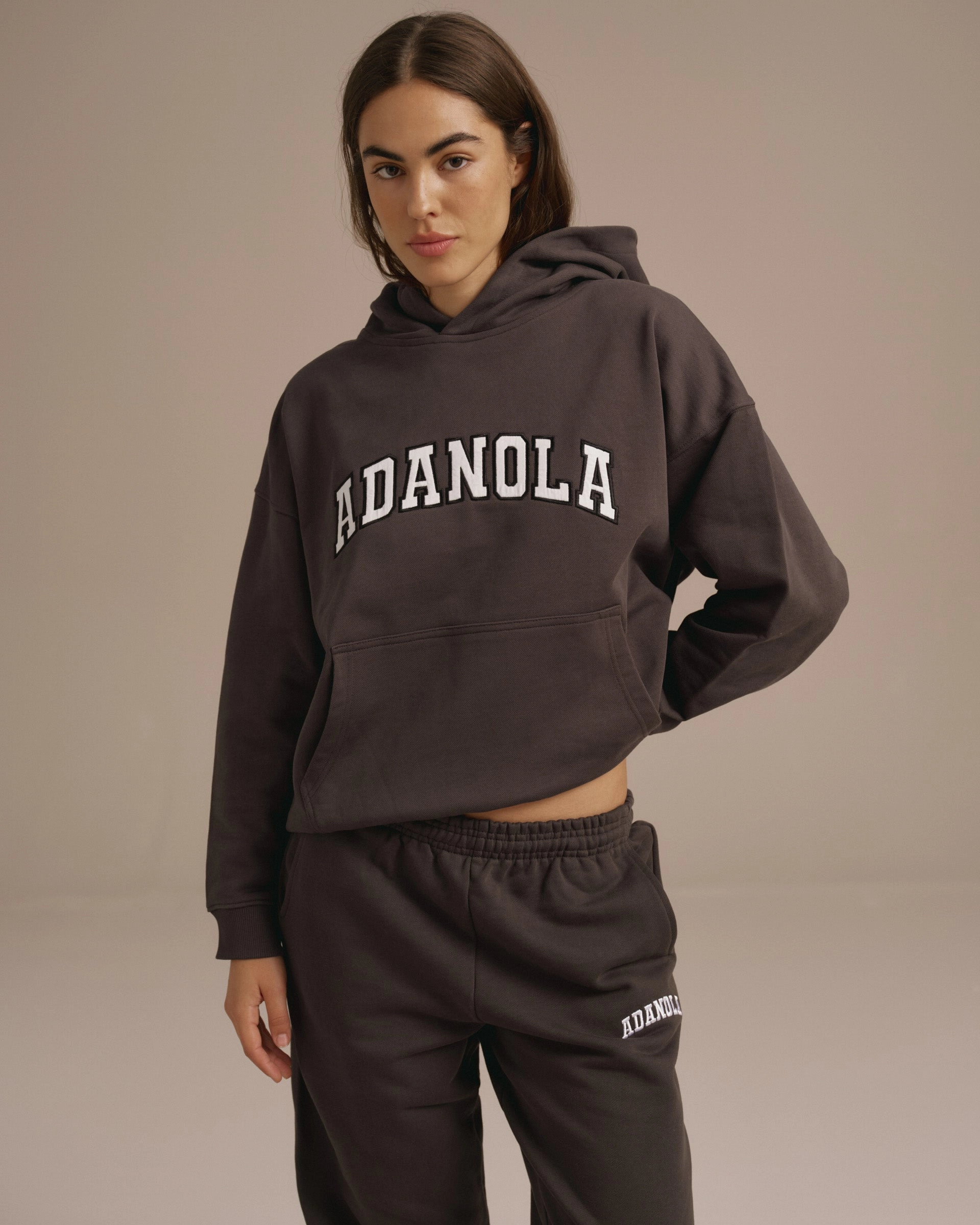 NonIrritatingStitching Varsity Sweatpants - Coffee Bean