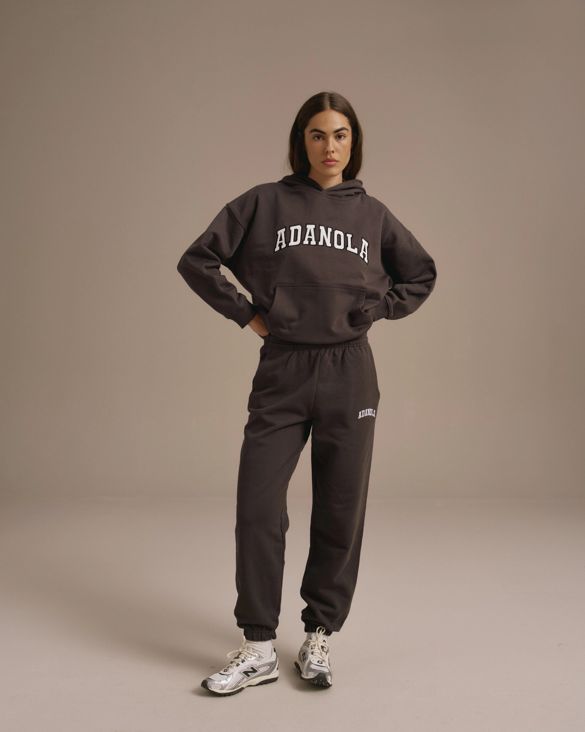 Dynamic Motion Varsity Sweatpants - Coffee Bean