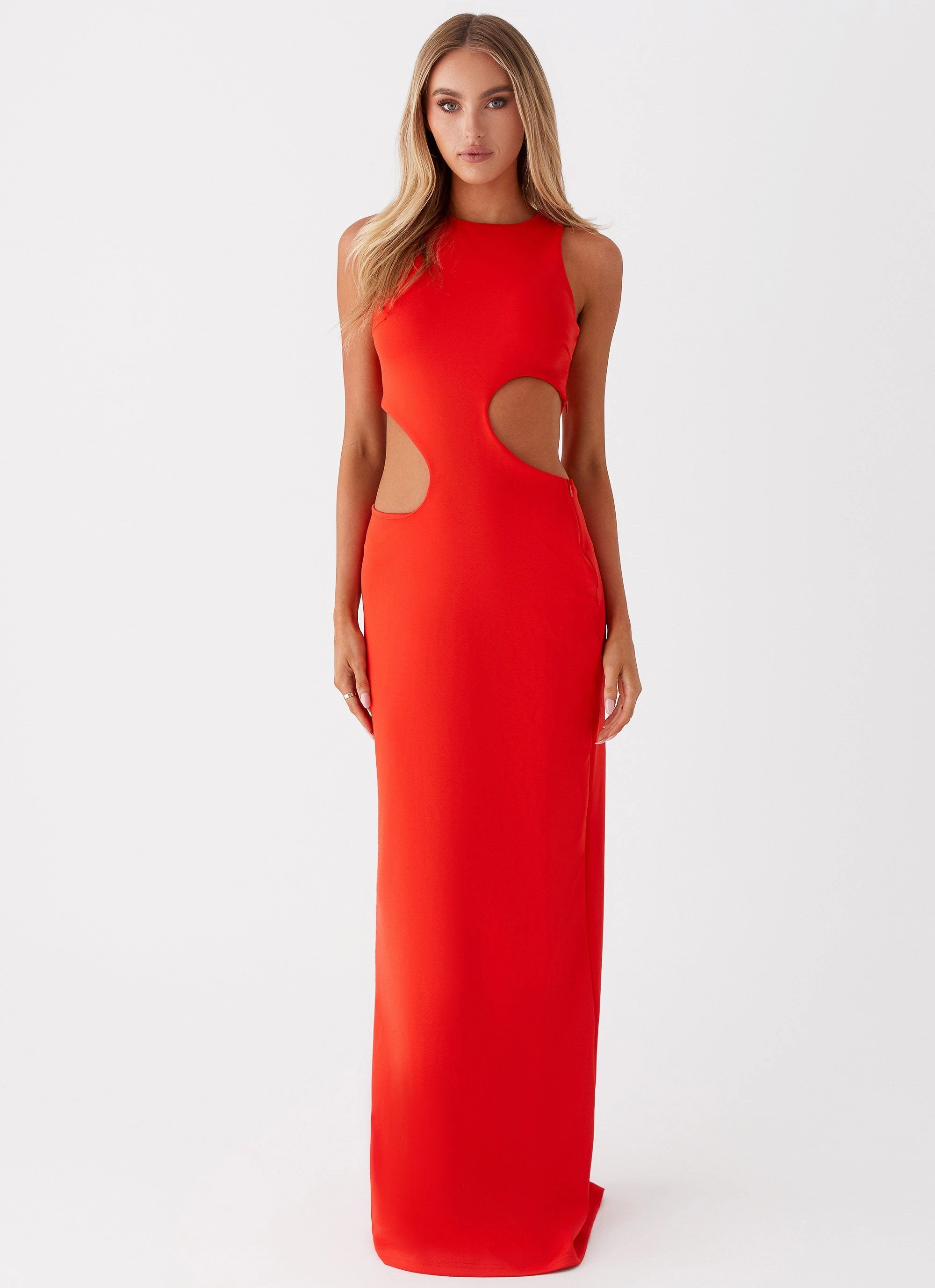 Vaeloria Maxi Dress - Red Sharp Mood